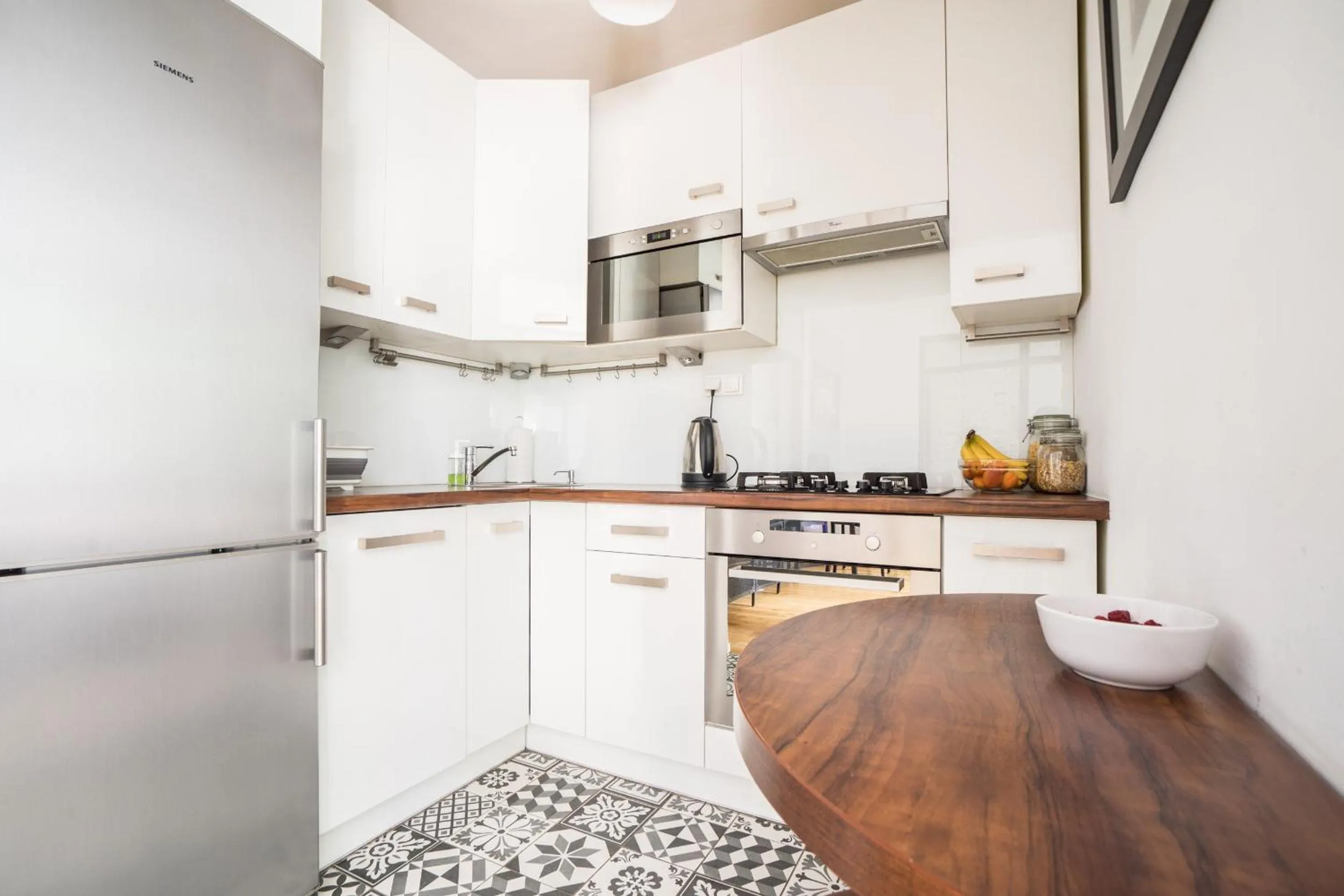 Kitchen or kitchenette in oompH Warsaw Central Apartment