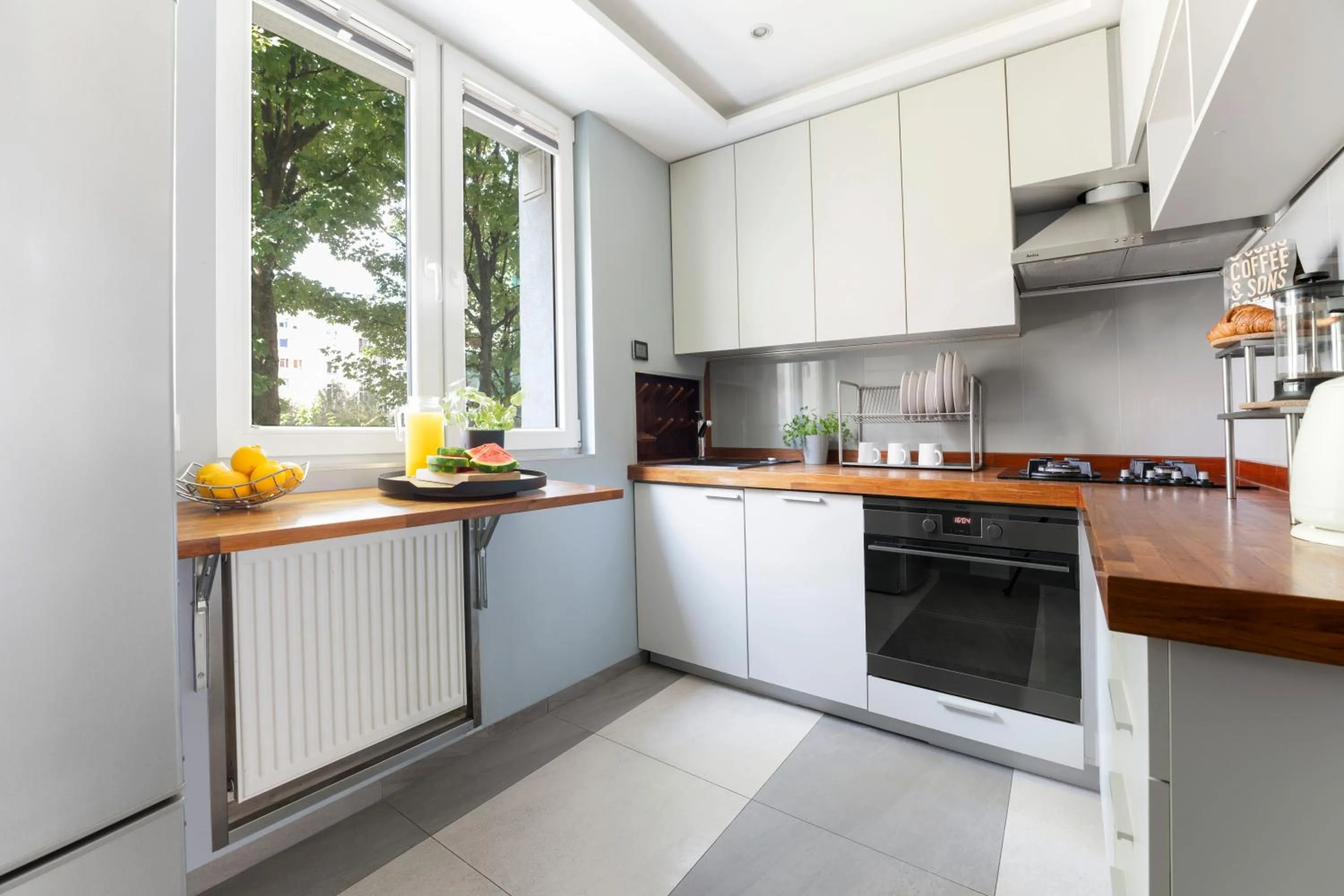 Kitchen or kitchenette in oompH Warsaw Central Apartment