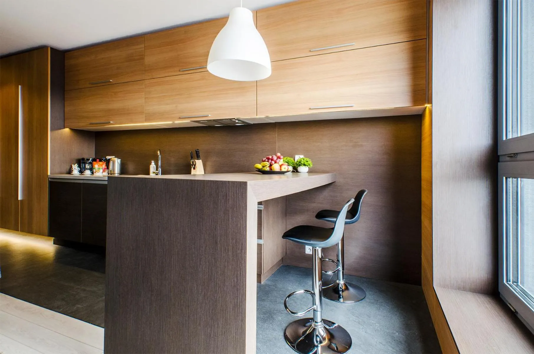 Kitchen or kitchenette in LupoApartments z Klimatyzacją do wyboru z Jacuzzi Pole Dance Parking Dostęp na Kod