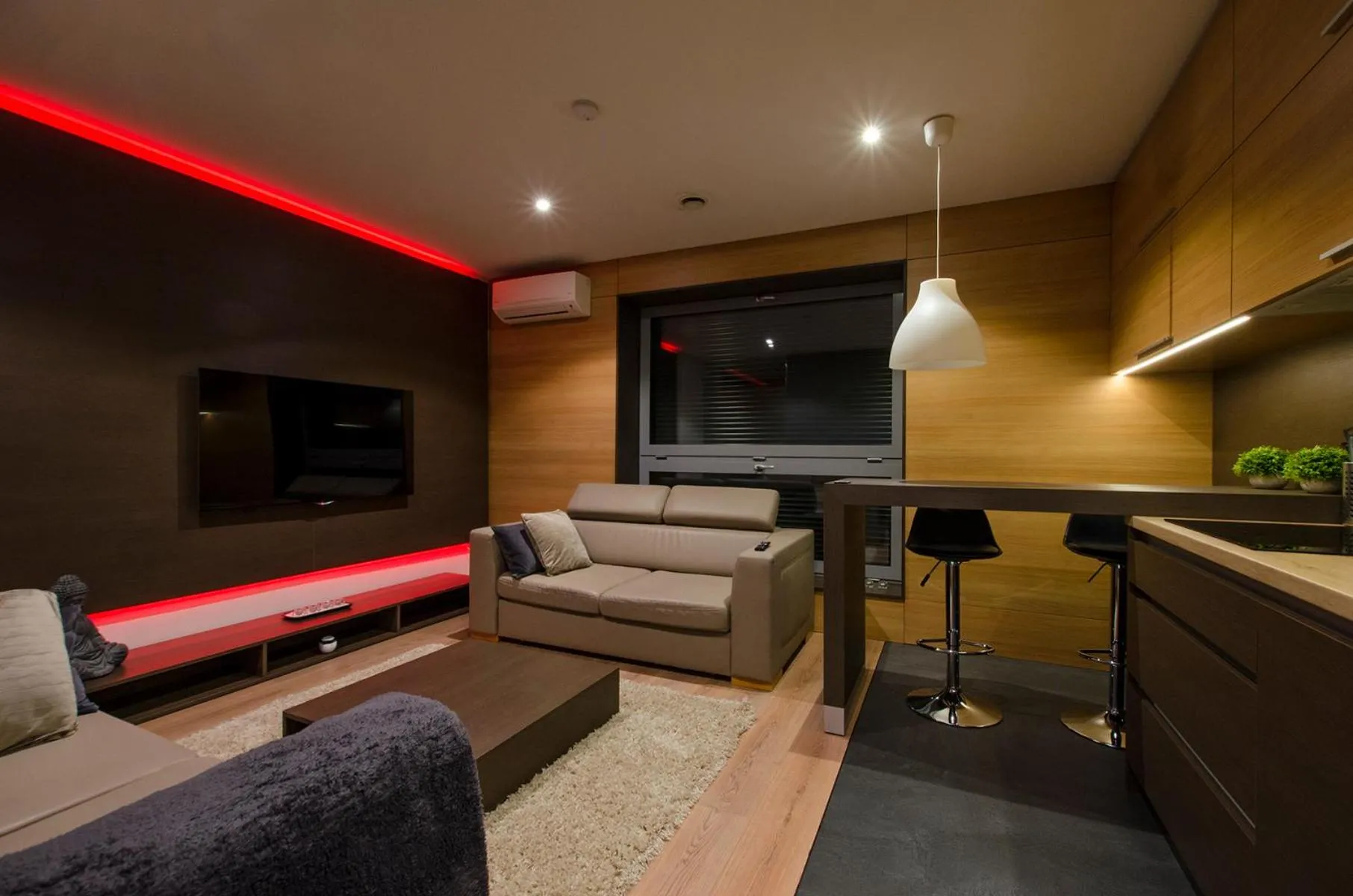 Seating area in LupoApartments z Klimatyzacją do wyboru z Jacuzzi Pole Dance Parking Dostęp na Kod
