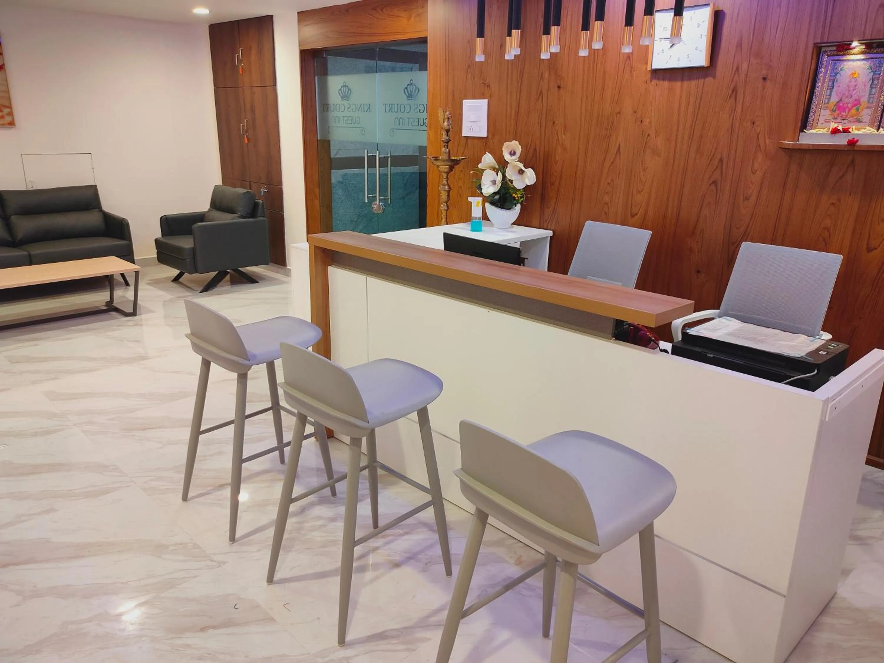 Kings Court Guest Inn