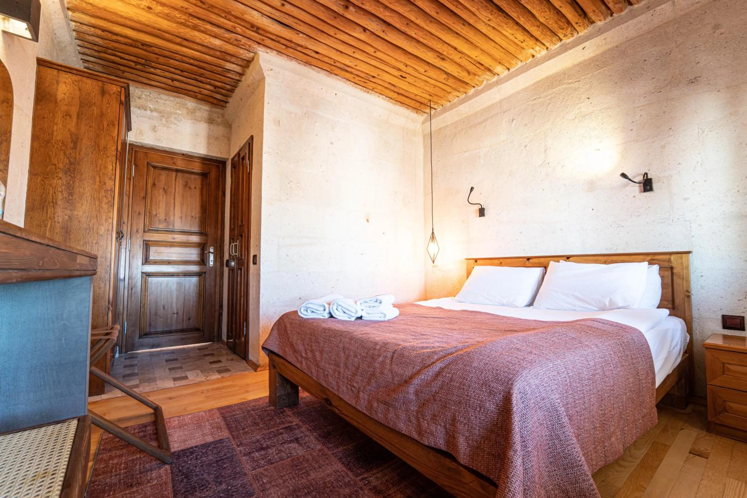 Photo of the whole room, Bed in Alice in Cappadocia