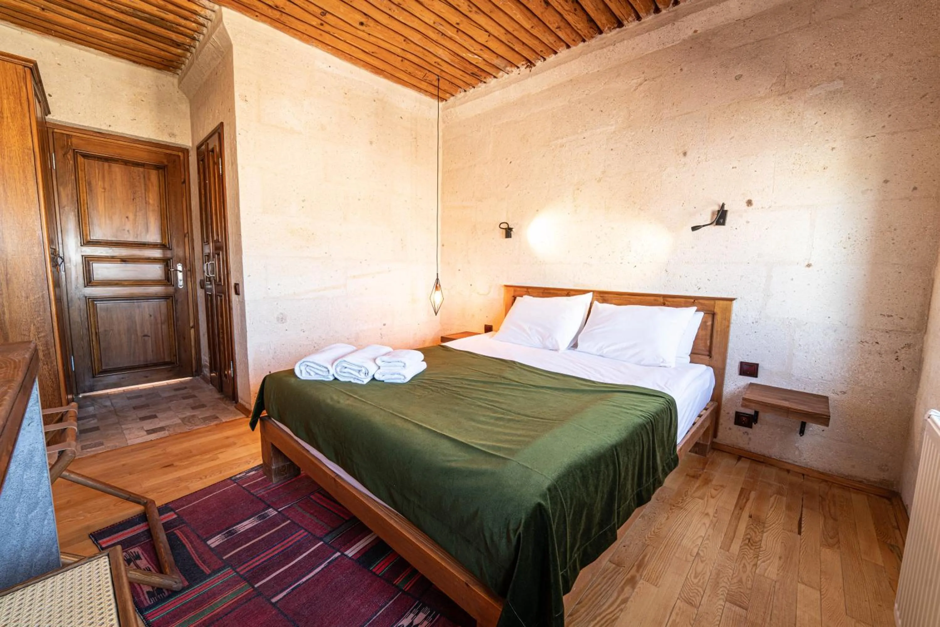 Photo of the whole room, Bed in Alice in Cappadocia
