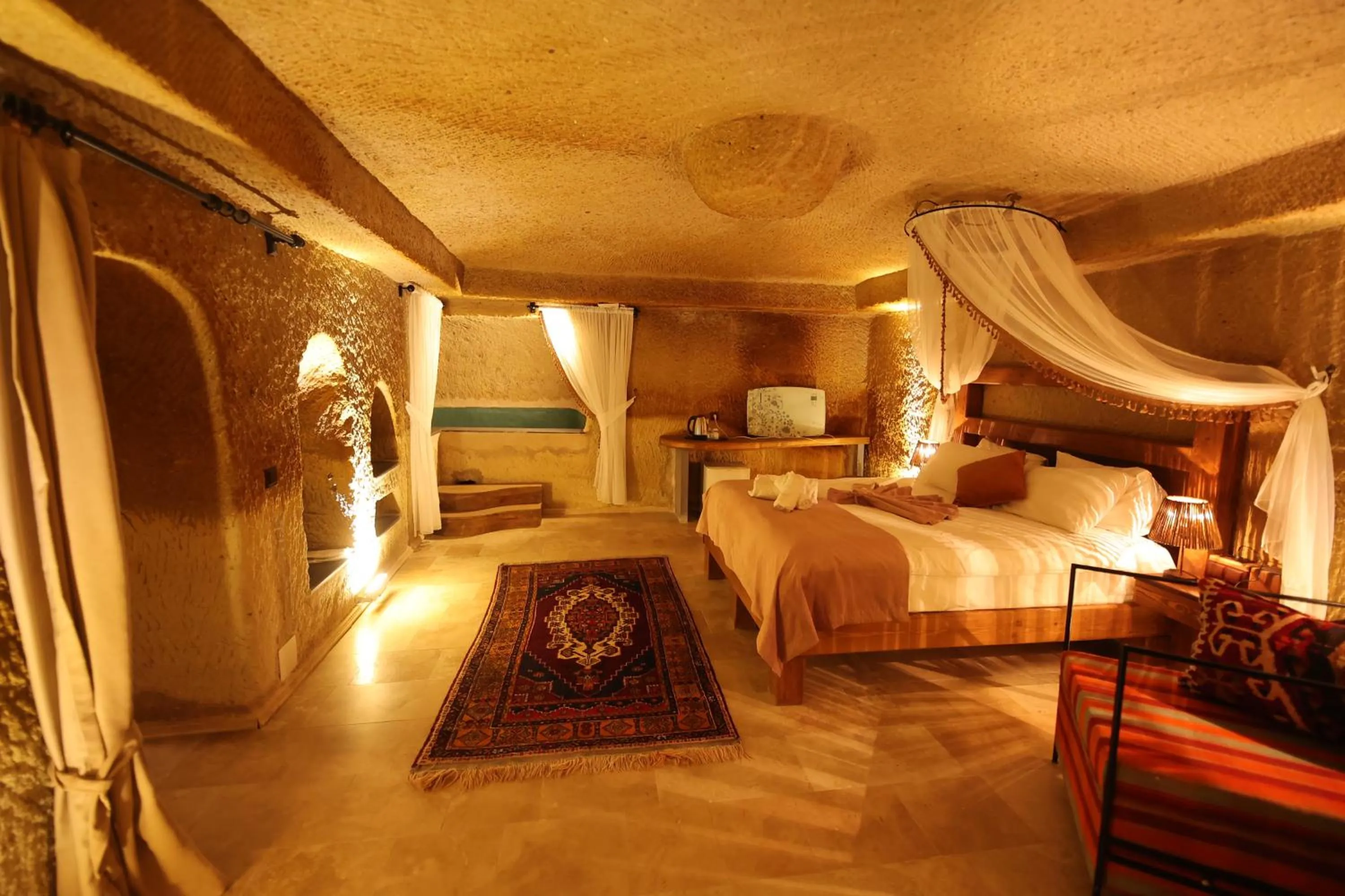 Bed in Alice in Cappadocia
