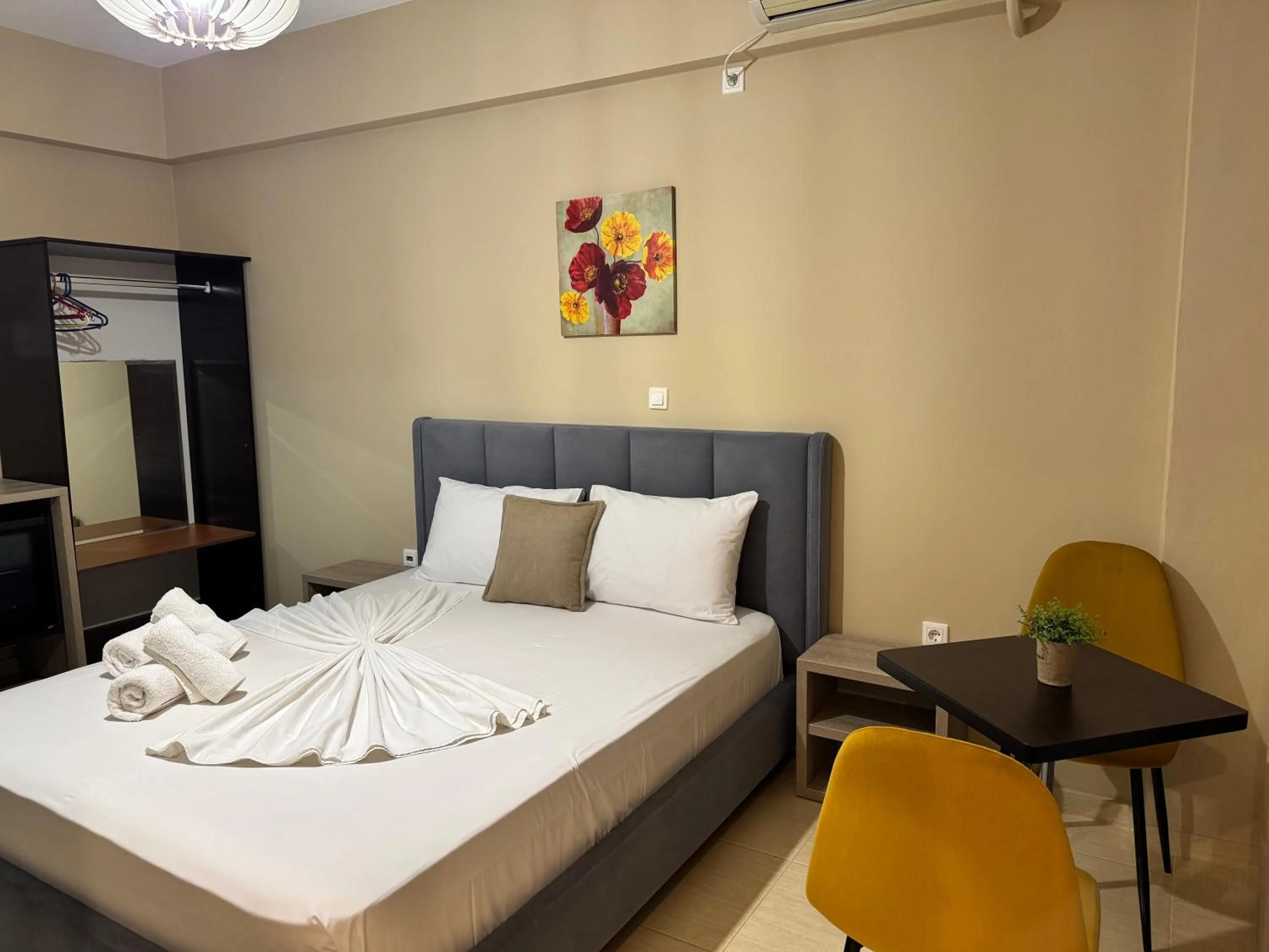 Bedroom, Bed in Hotel Driloni