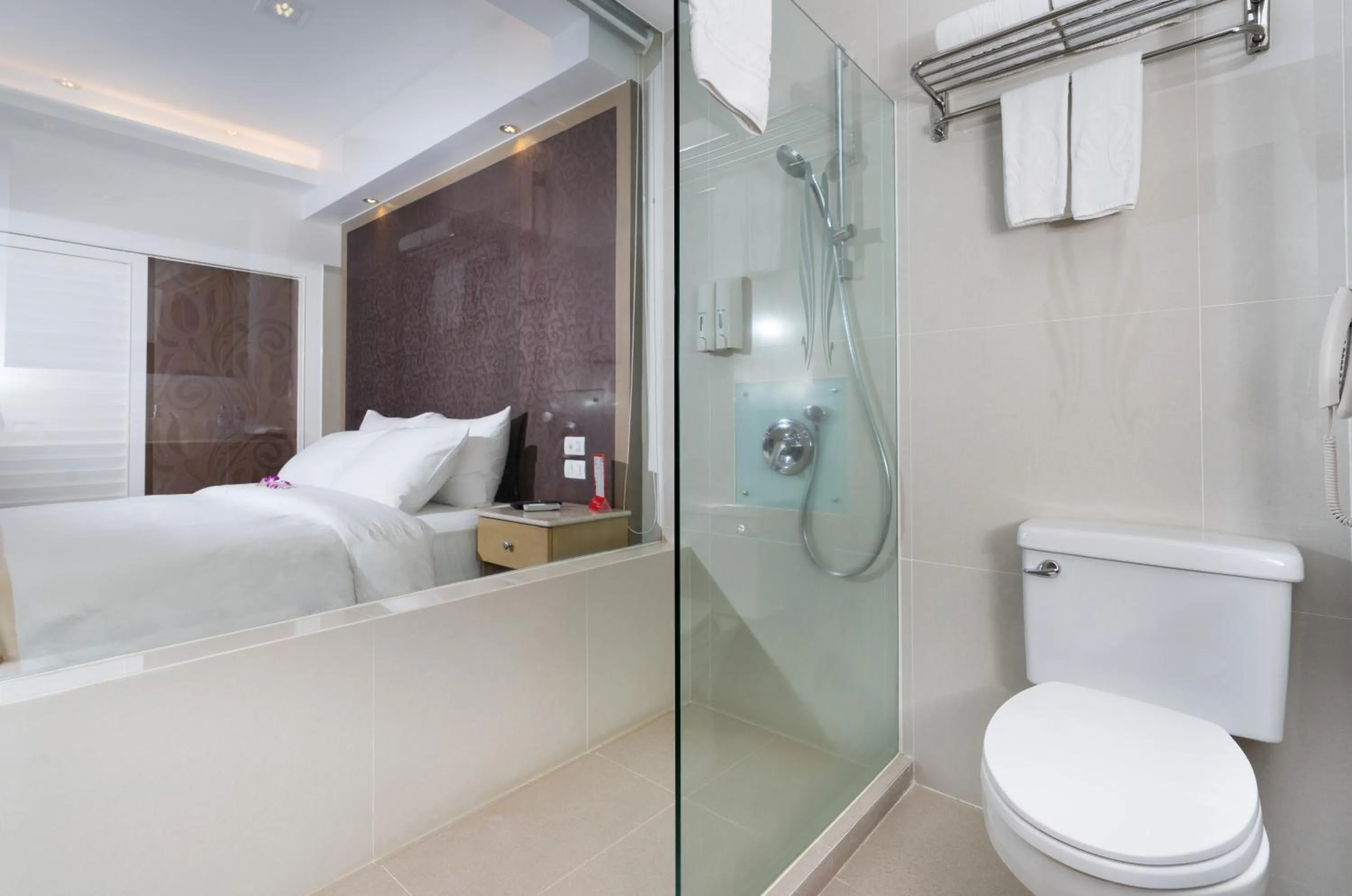 Bathroom, Bed in Empress Hotel Ho Chi Minh City