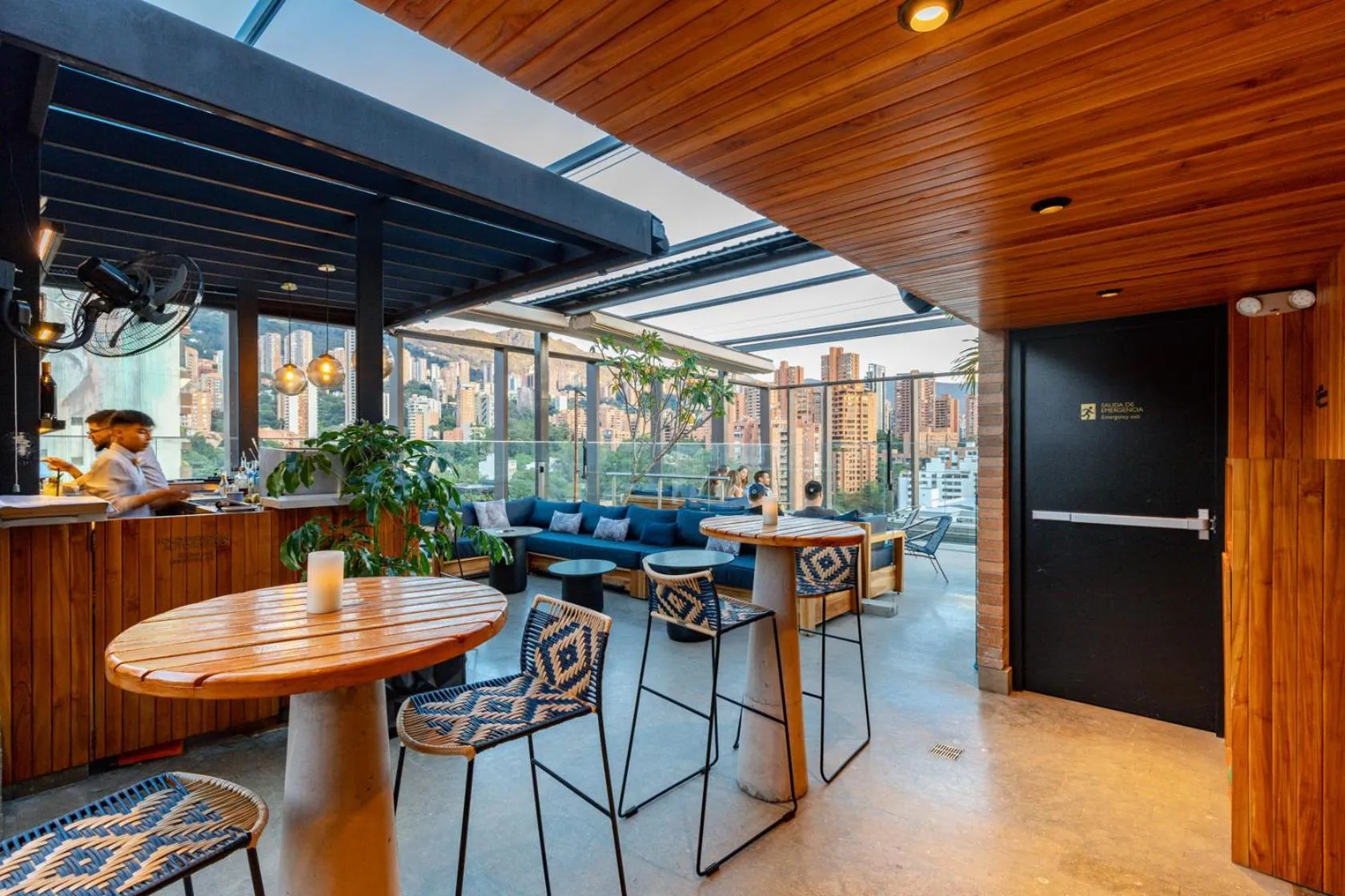 Lounge or bar in Hotel Marquee Medellín