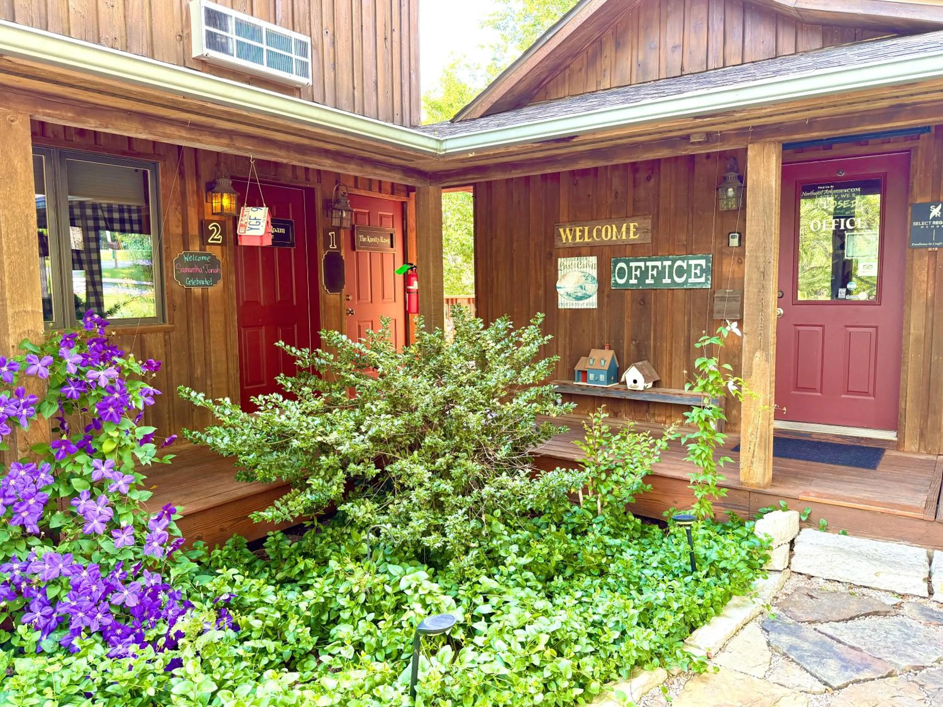 Property building in Eureka Sunset Cabins