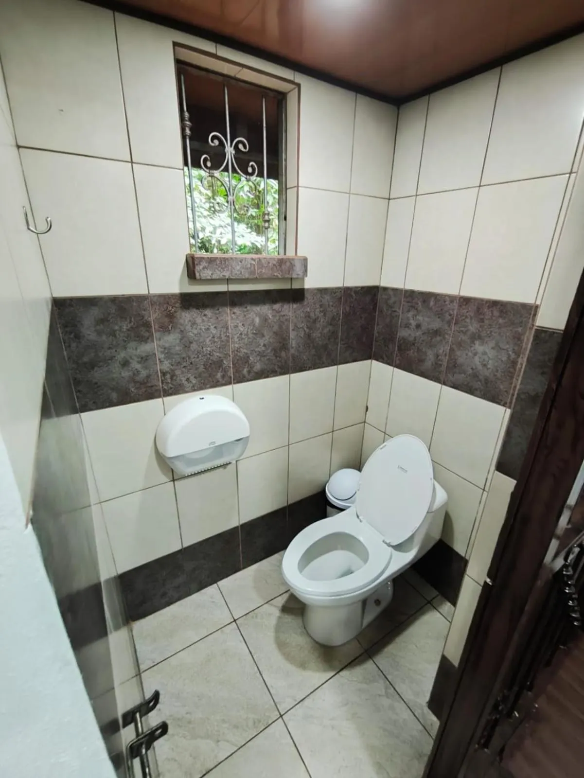 Bathroom in Ávita Lodge