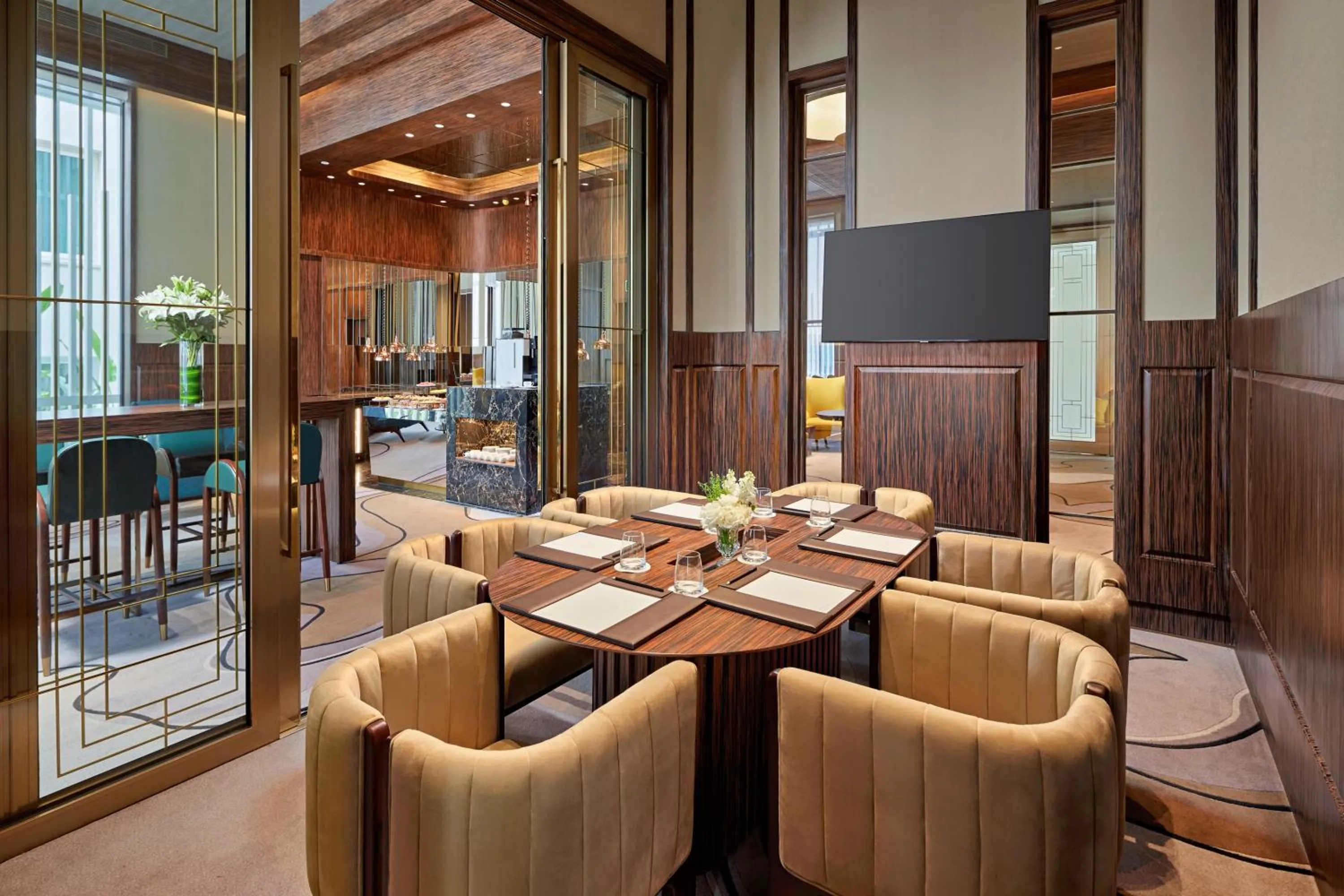 Lounge or bar in Mövenpick Hotel Hanoi Centre