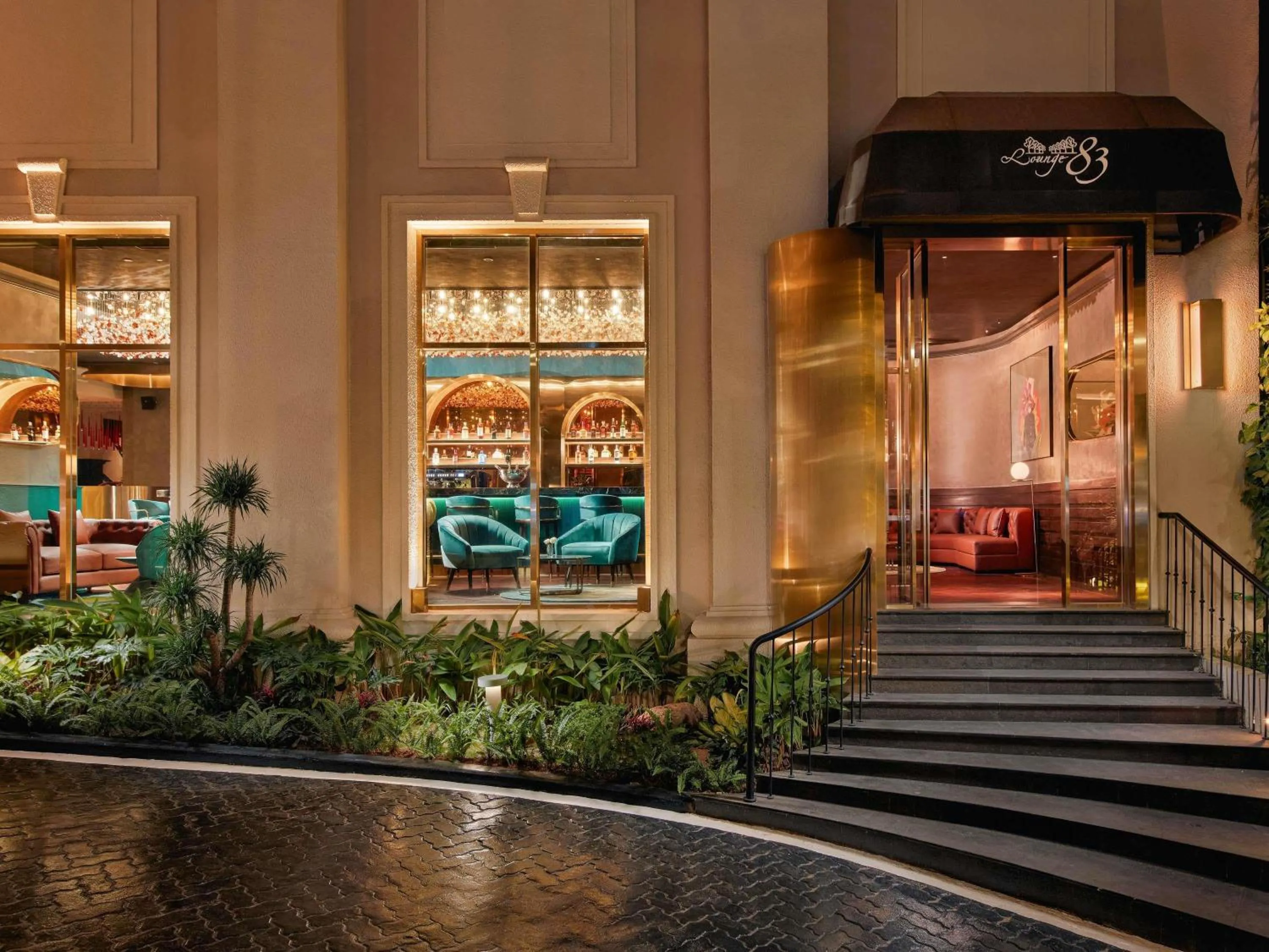 Lounge or bar in Mövenpick Hotel Hanoi Centre