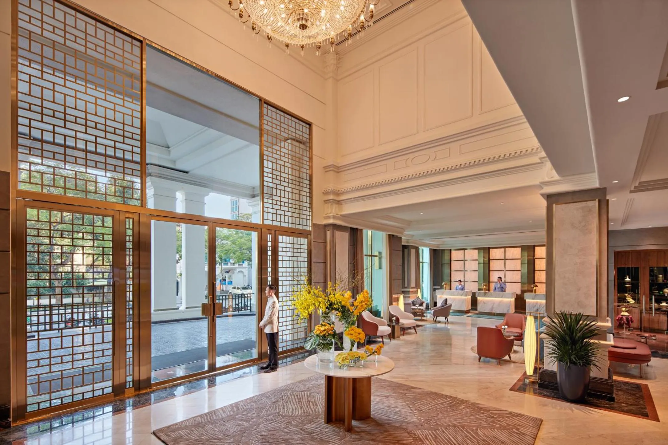Lobby or reception in Mövenpick Hotel Hanoi Centre