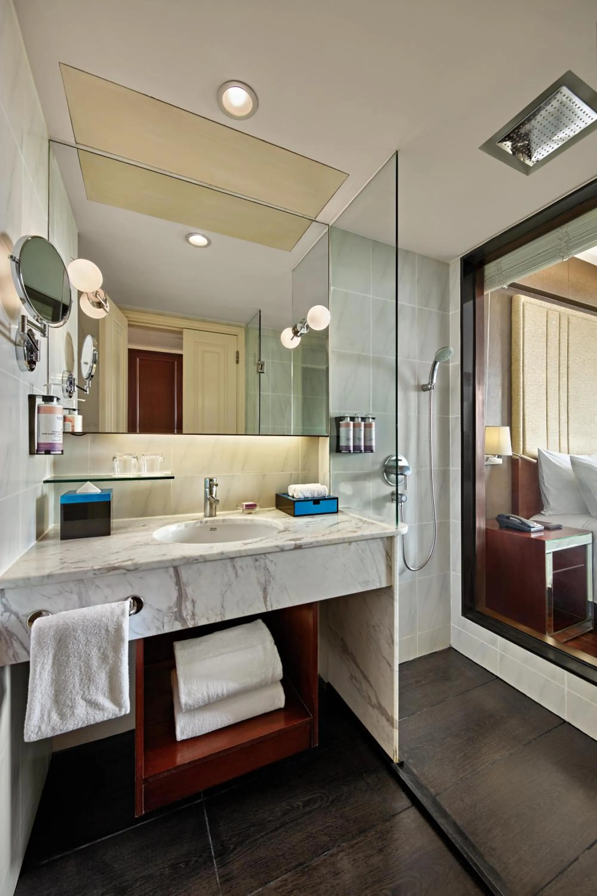 Bathroom, Bed in Mövenpick Hotel Hanoi Centre