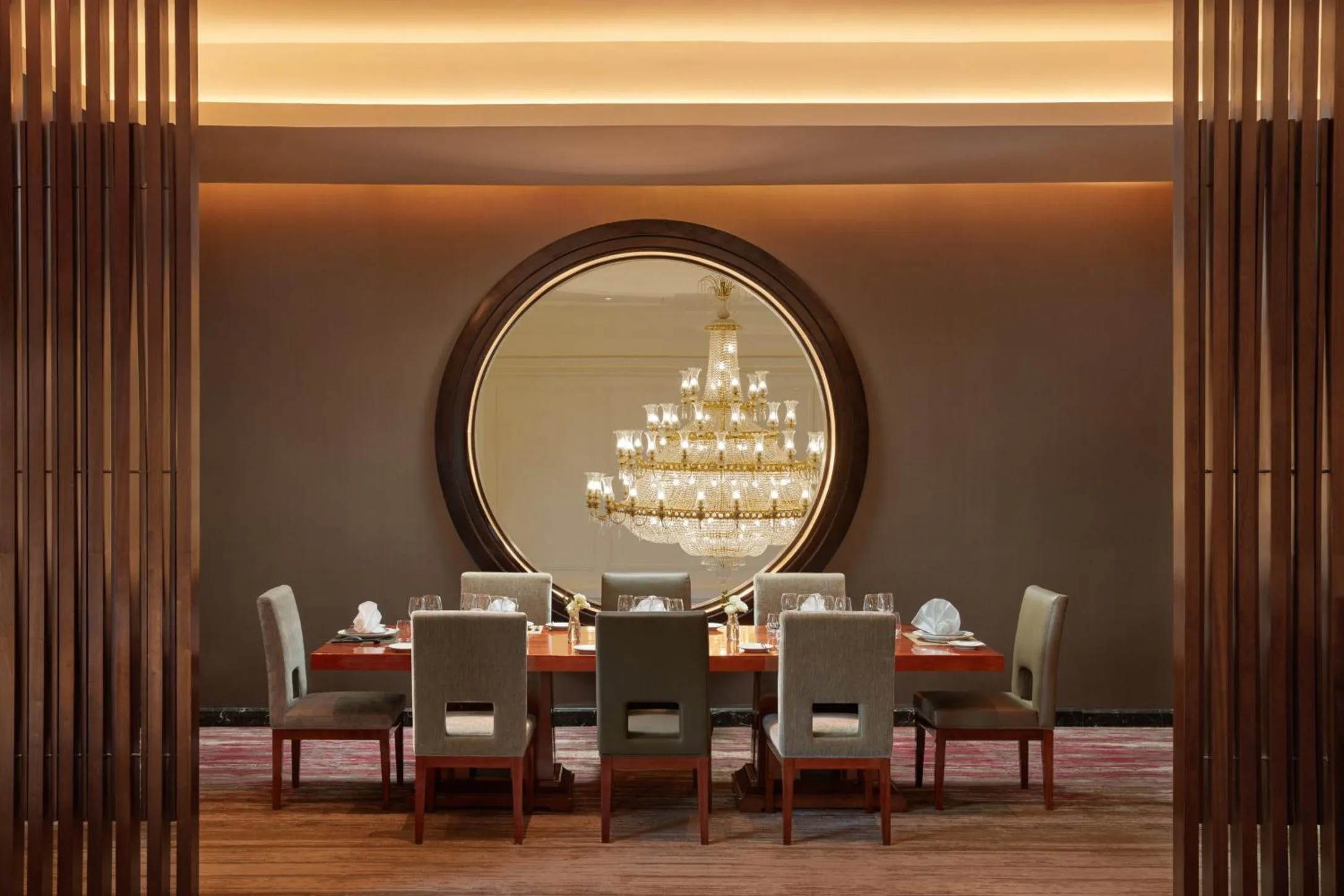 Restaurant/places to eat in Mövenpick Hotel Hanoi Centre