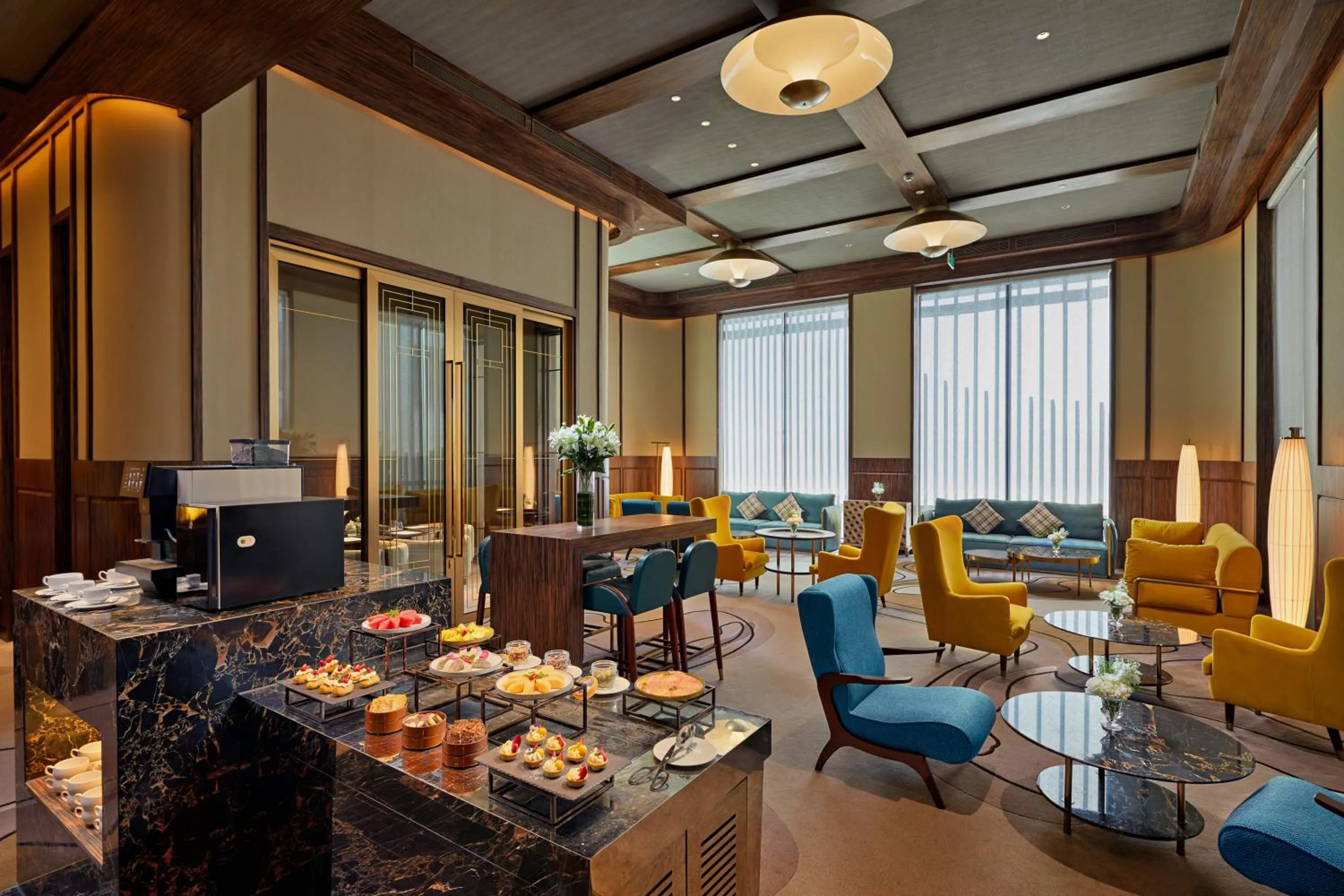 Lounge or bar in Mövenpick Hotel Hanoi Centre