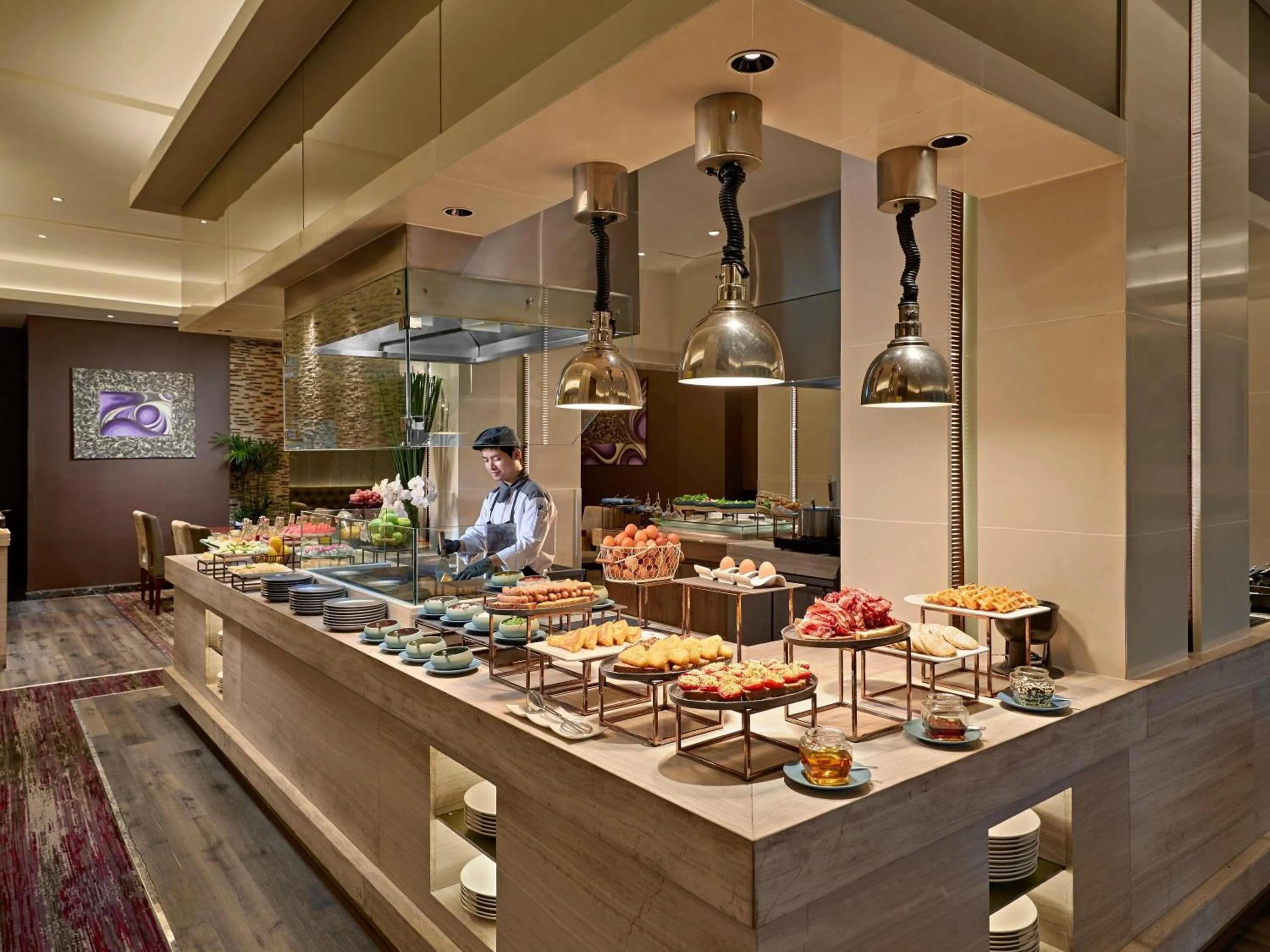 Restaurant/places to eat in Mövenpick Hotel Hanoi Centre