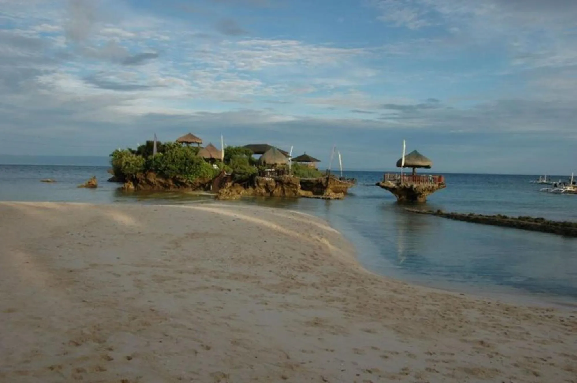 Beach in RedDoorz at Homa Resort Hotel