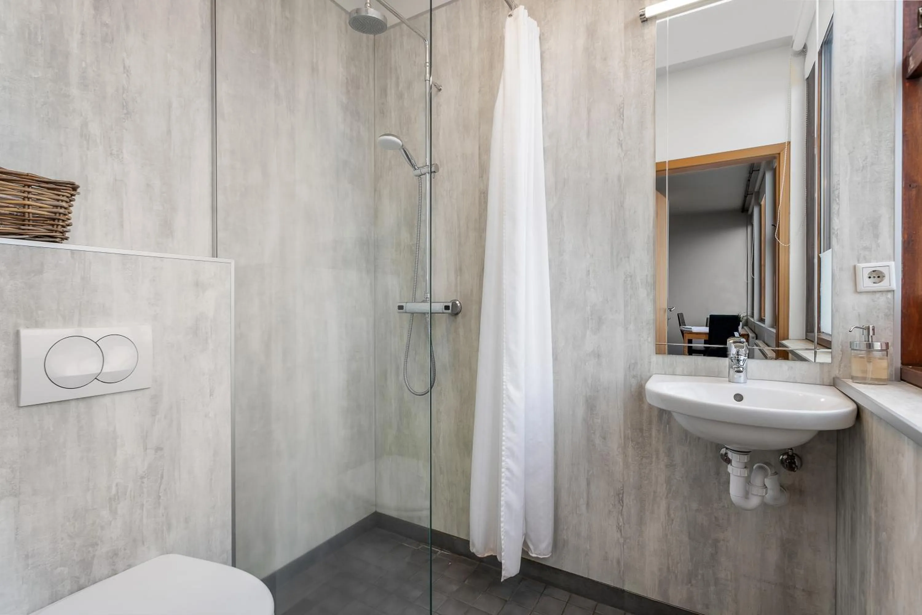 Shower in Iceland Comfort Apartments by Heimaleiga