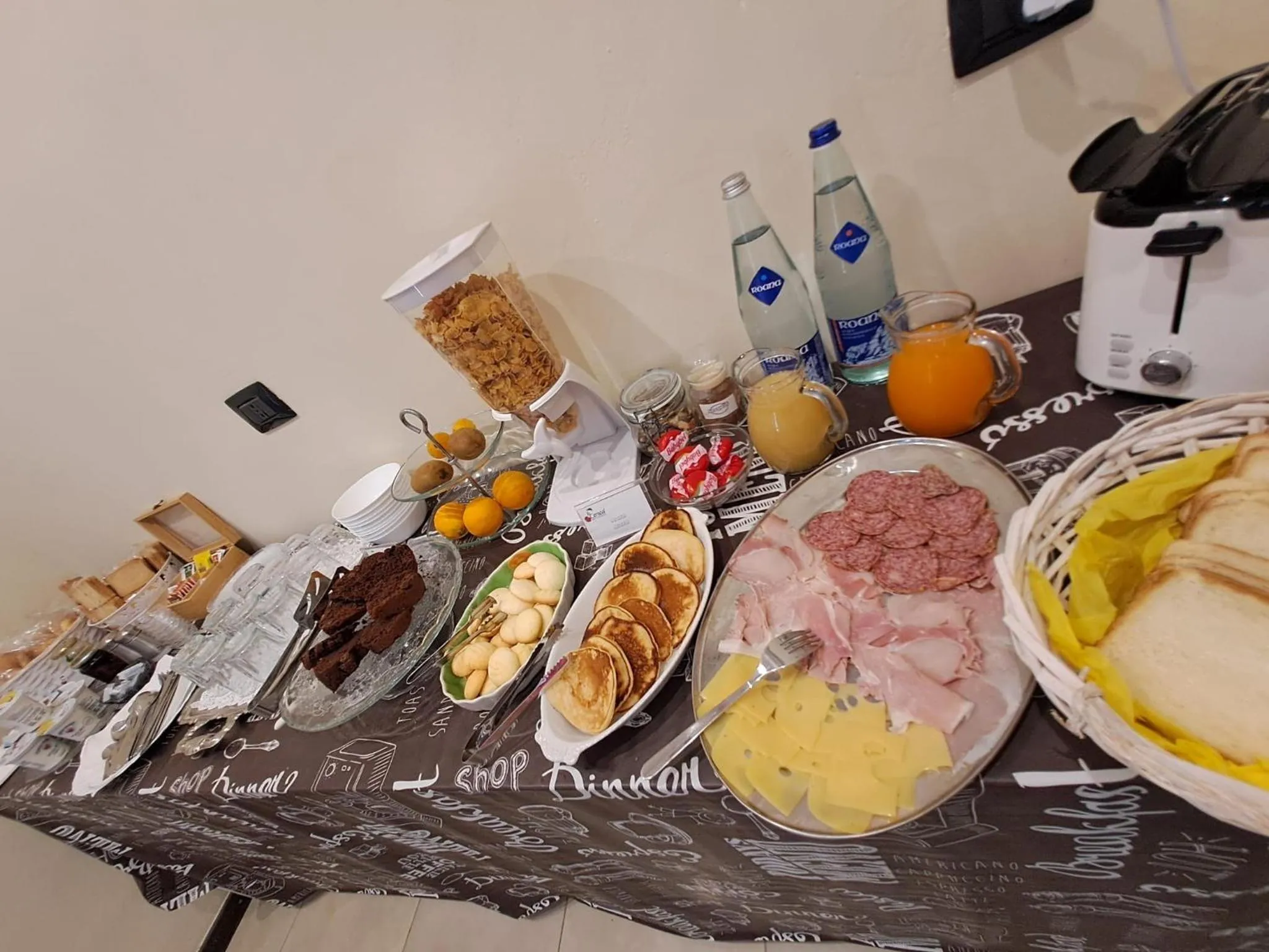 Buffet breakfast in Agriturismo B&B La Cerasa