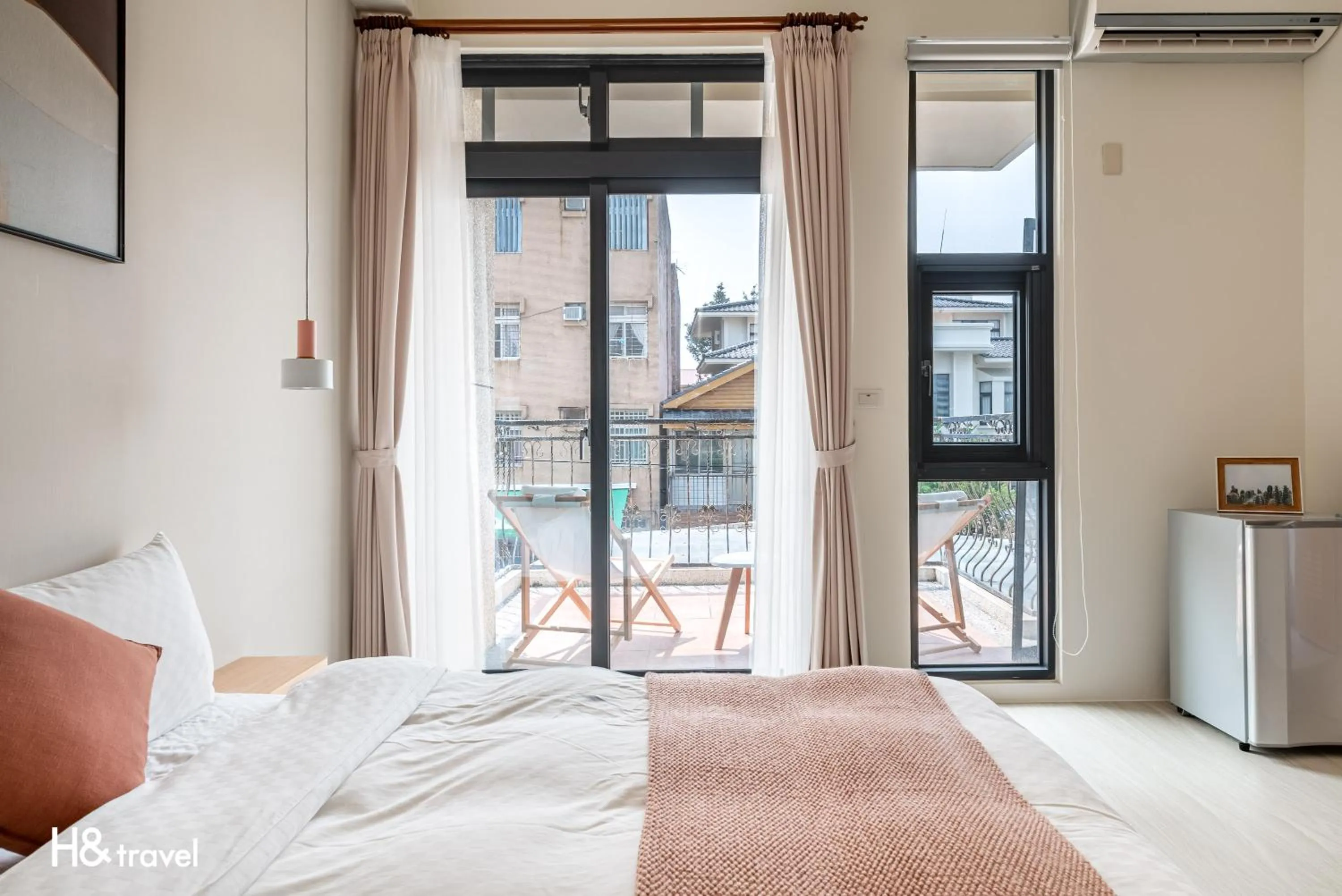 Photo of the whole room, Bed in Taitung Feng Lin Resort Hotel