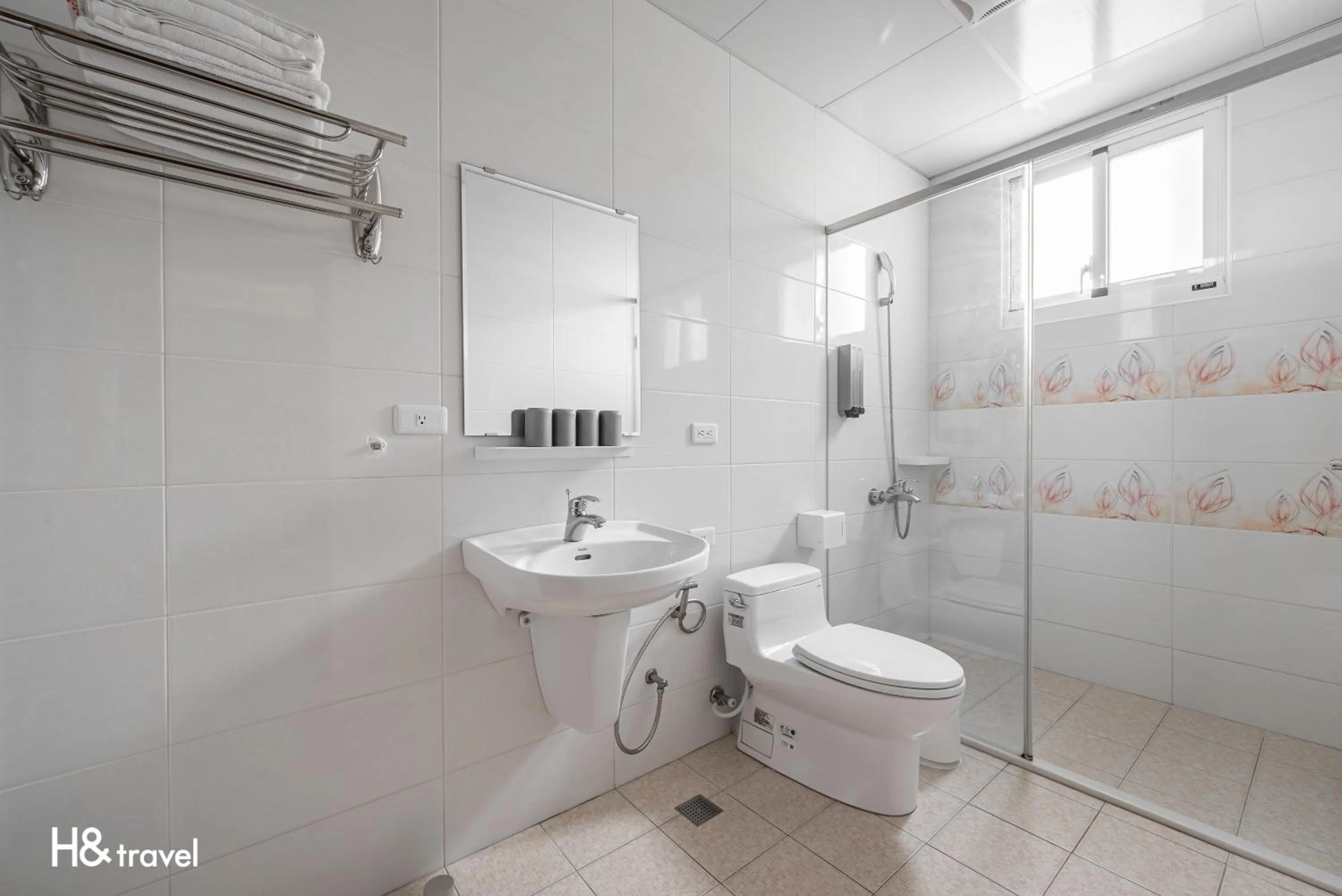 Shower in Taitung Feng Lin Resort Hotel