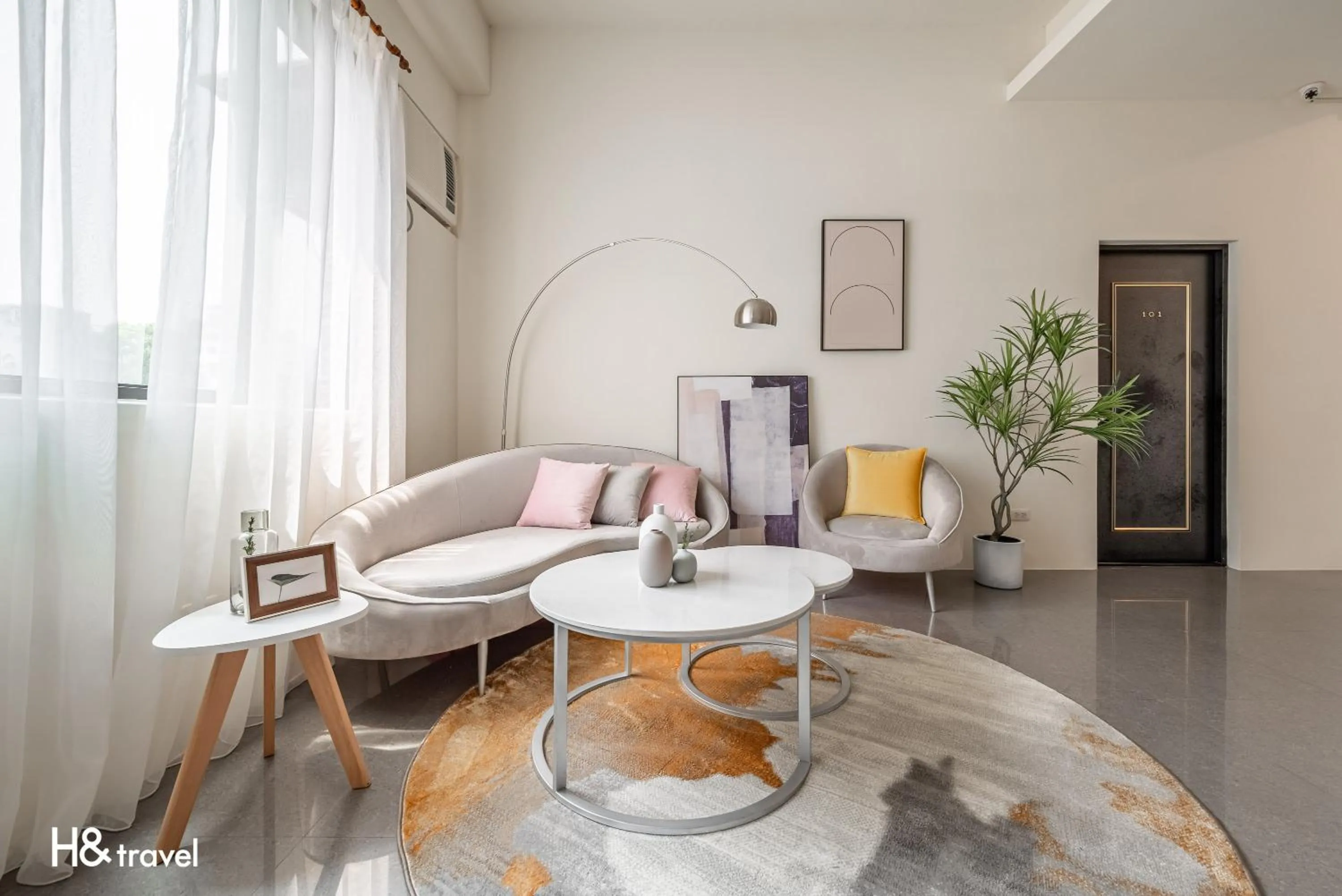 Living room in Taitung Feng Lin Resort Hotel