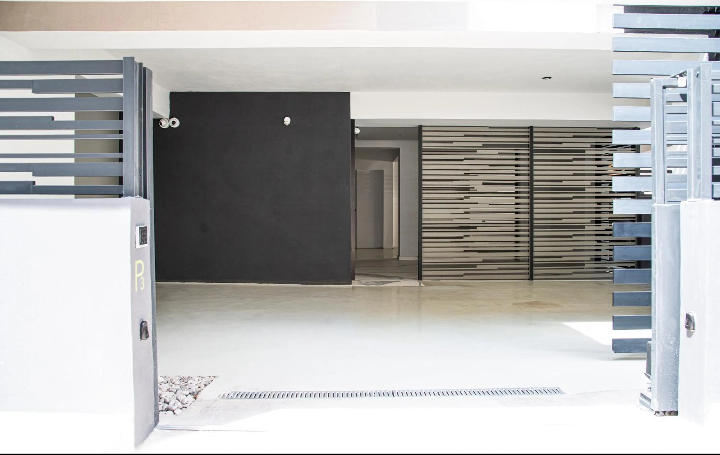 Parking in LUX&EASY Athens Downtown Apartments