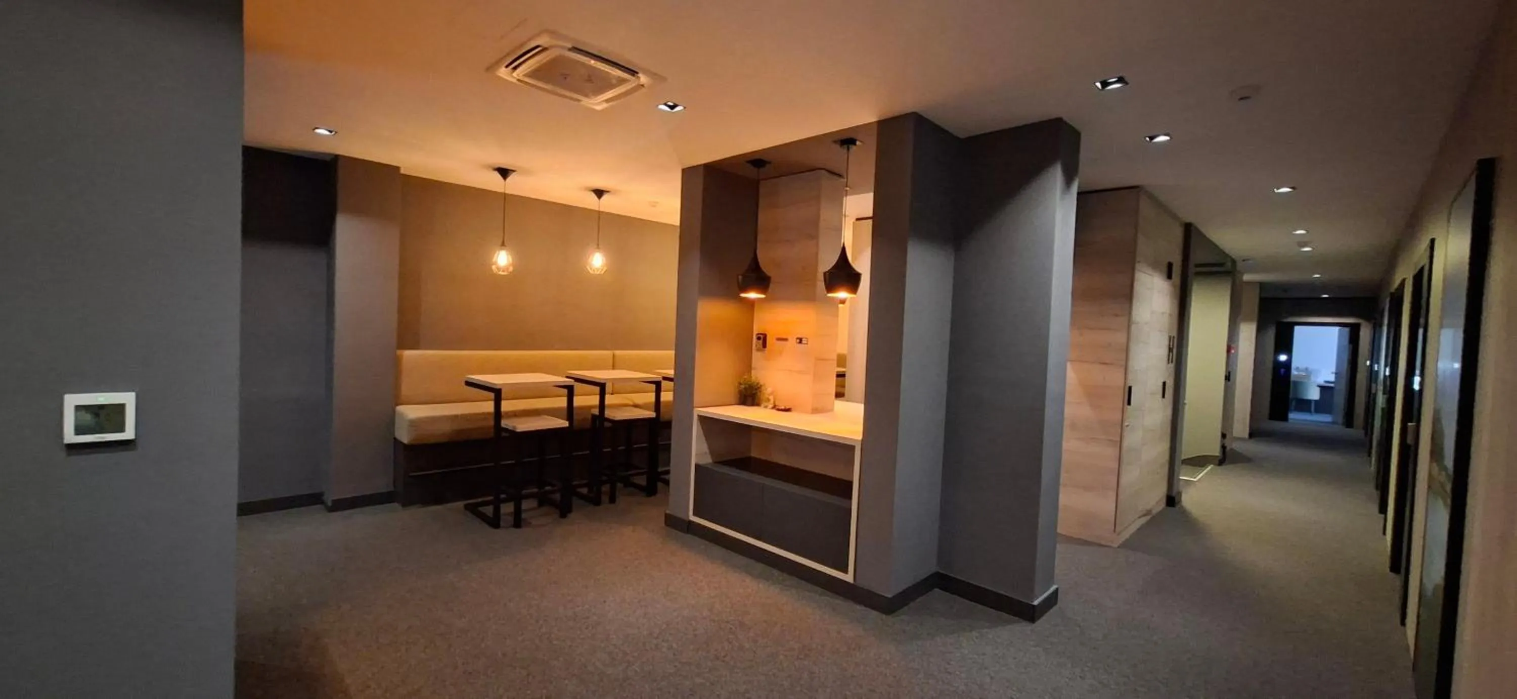 Property building in Super seven inn