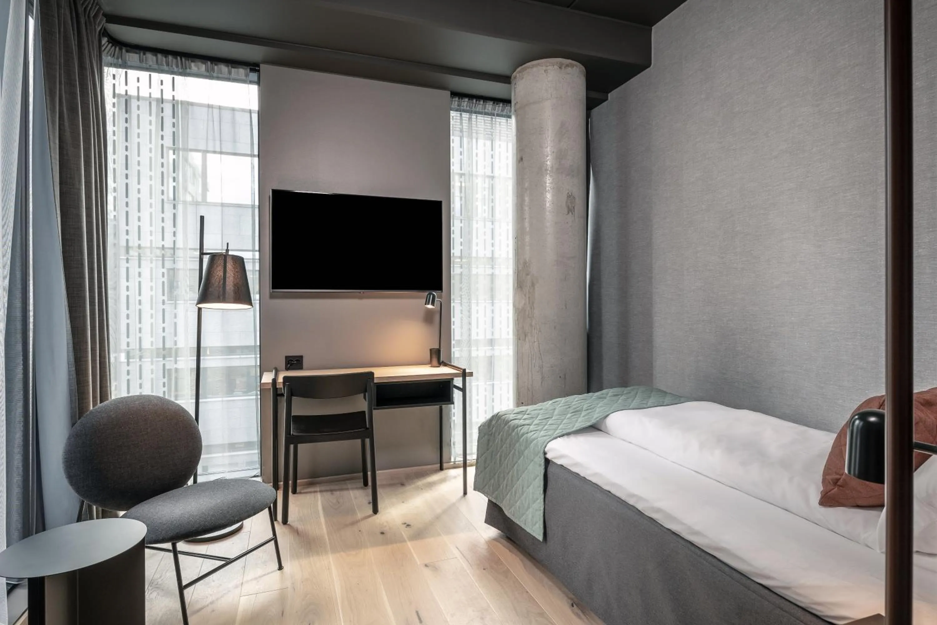 Communal lounge/ TV room, Bed in Quality Hotel Hasle Linie