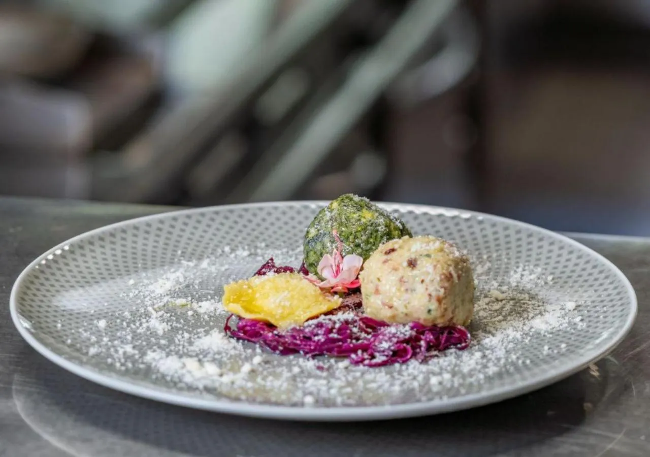 Restaurant/places to eat in Hotel Colfosco