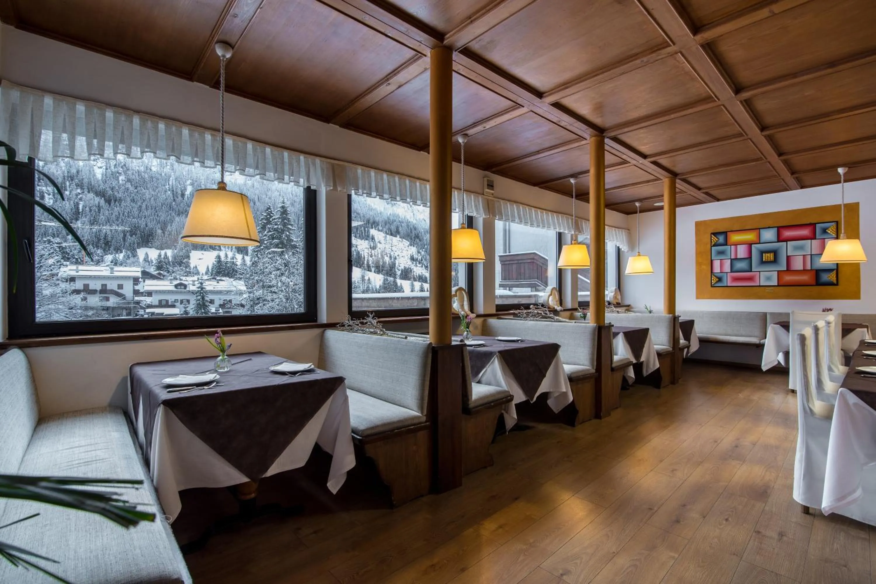 Restaurant/places to eat in Hotel Colfosco