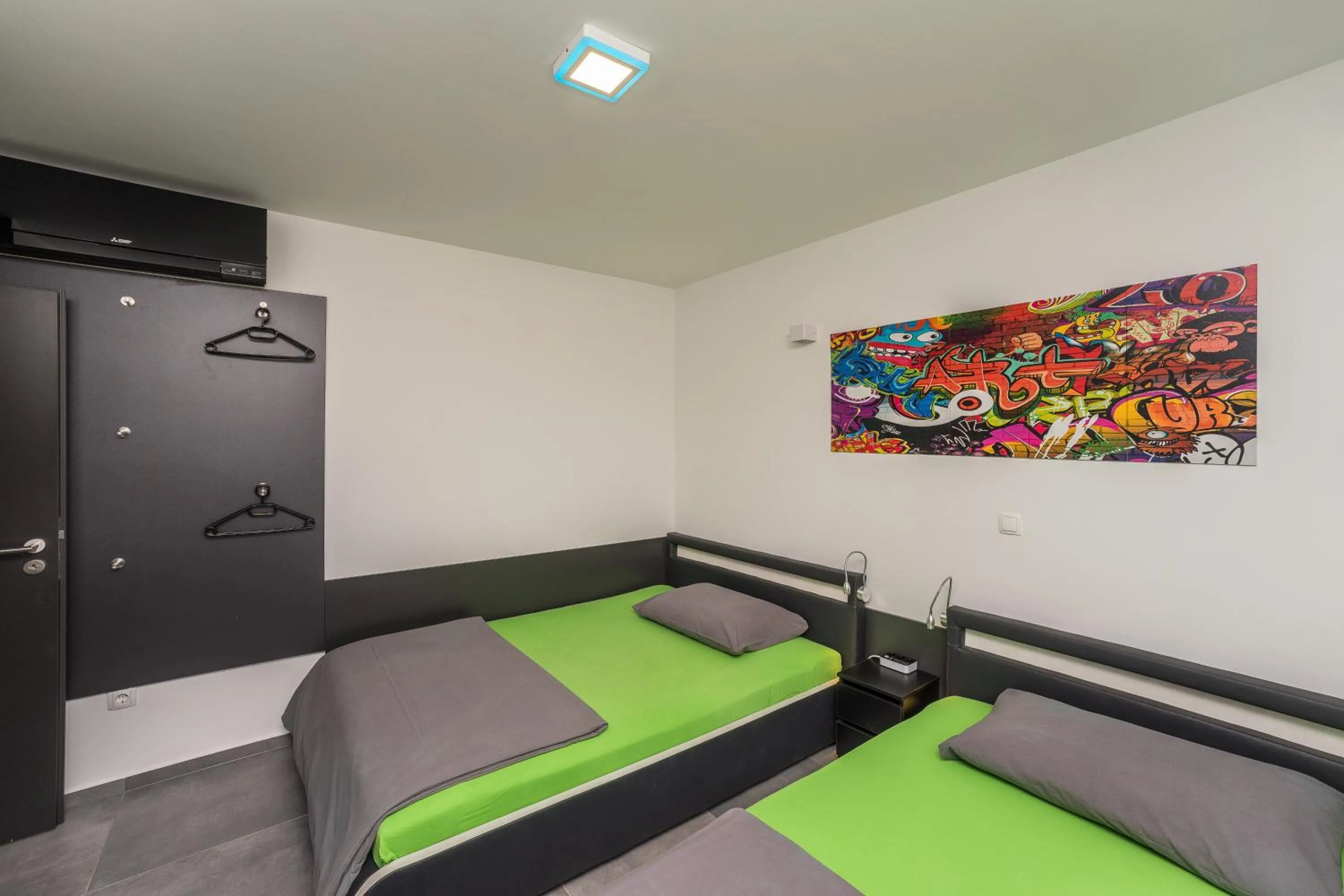 Bed in Jimmys Beach Privlaka direkt am Meer und beheiztem Pool