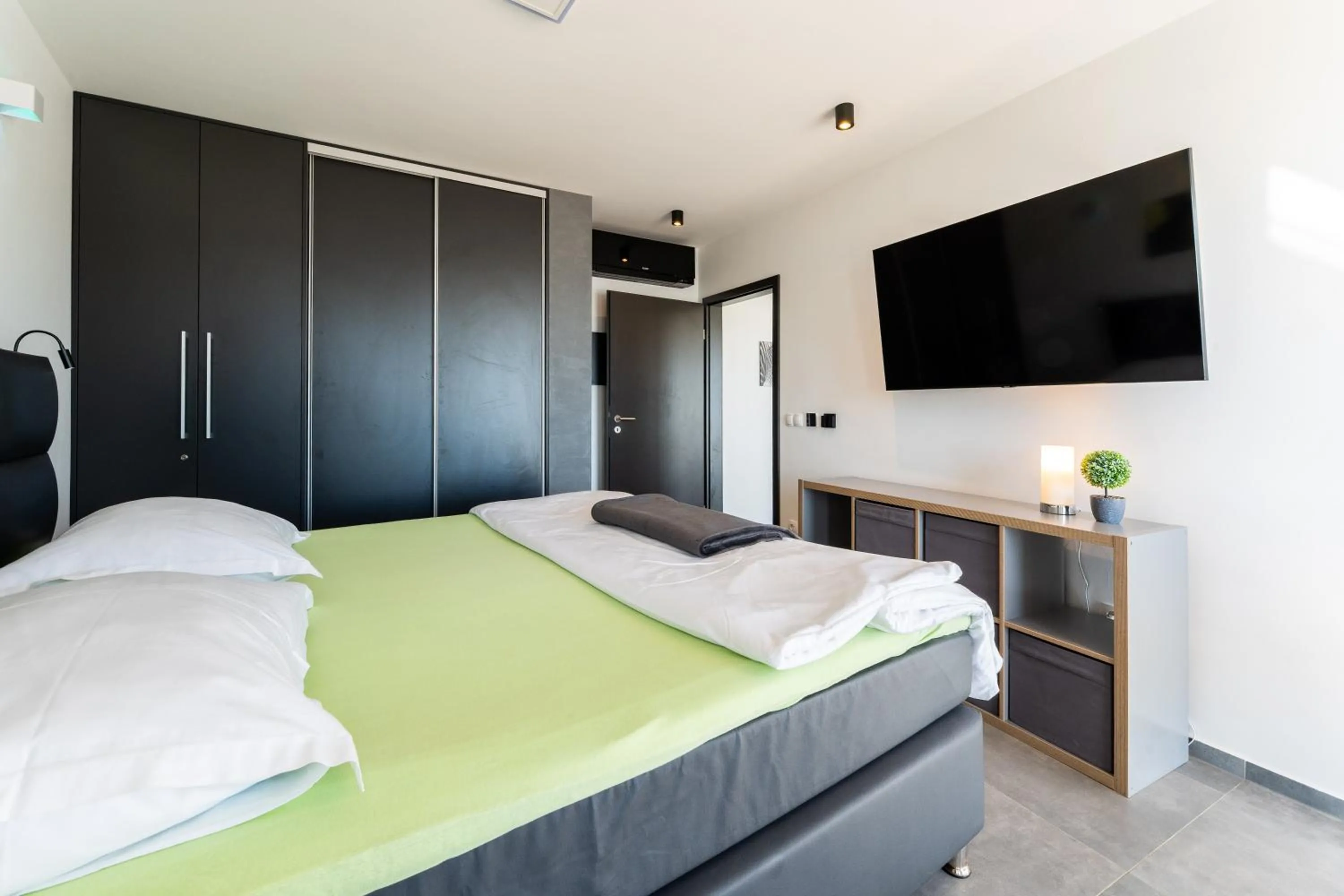 Bed in Jimmys Beach Privlaka direkt am Meer und beheiztem Pool