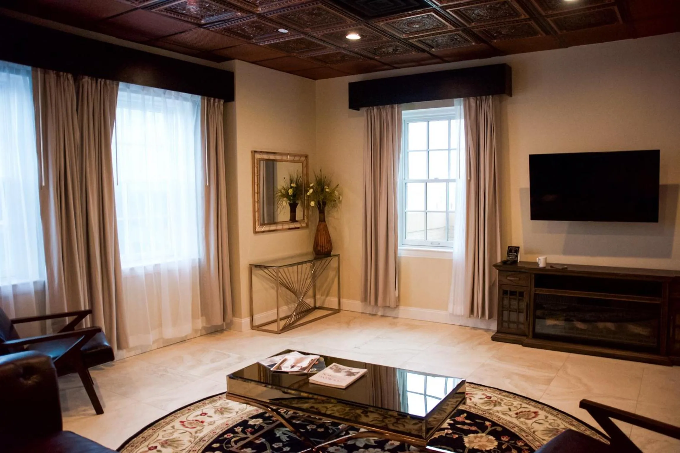 Living room in The Americus Hotel, Trademark Collection by Wyndham