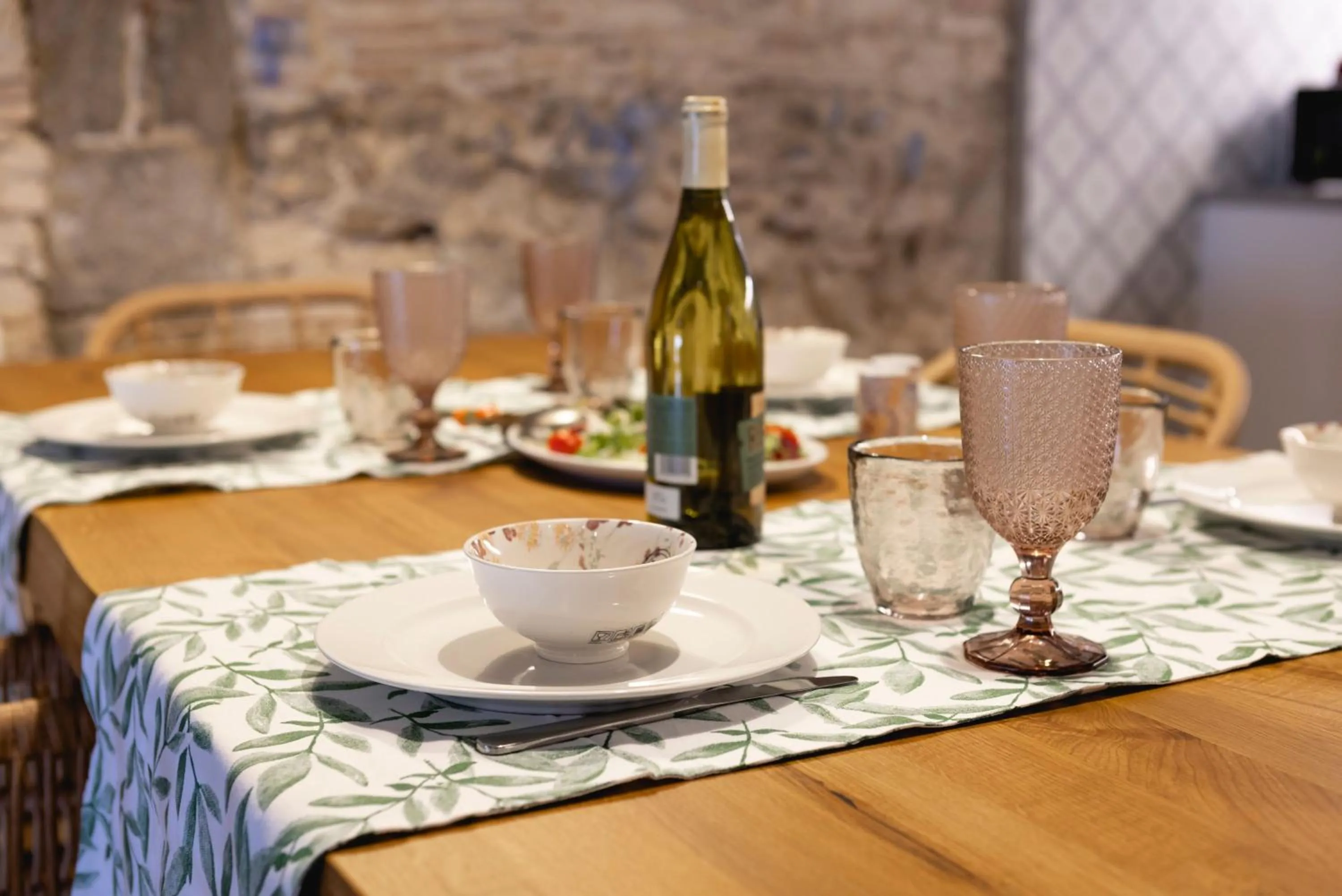 Dining area in Bravissimo Plaça del Vi, Design Penthouse