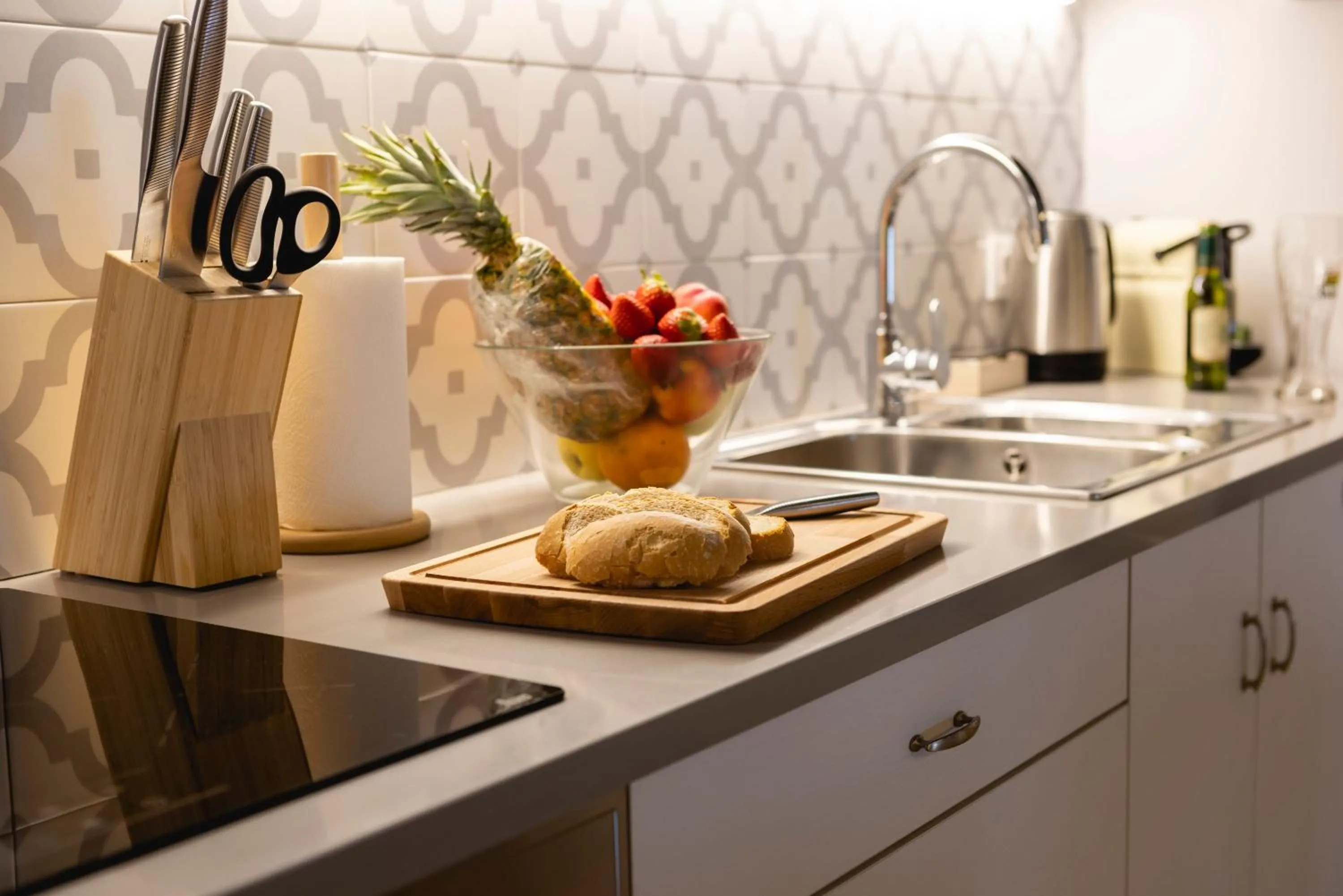 Kitchen or kitchenette in Bravissimo Plaça del Vi, Design Penthouse