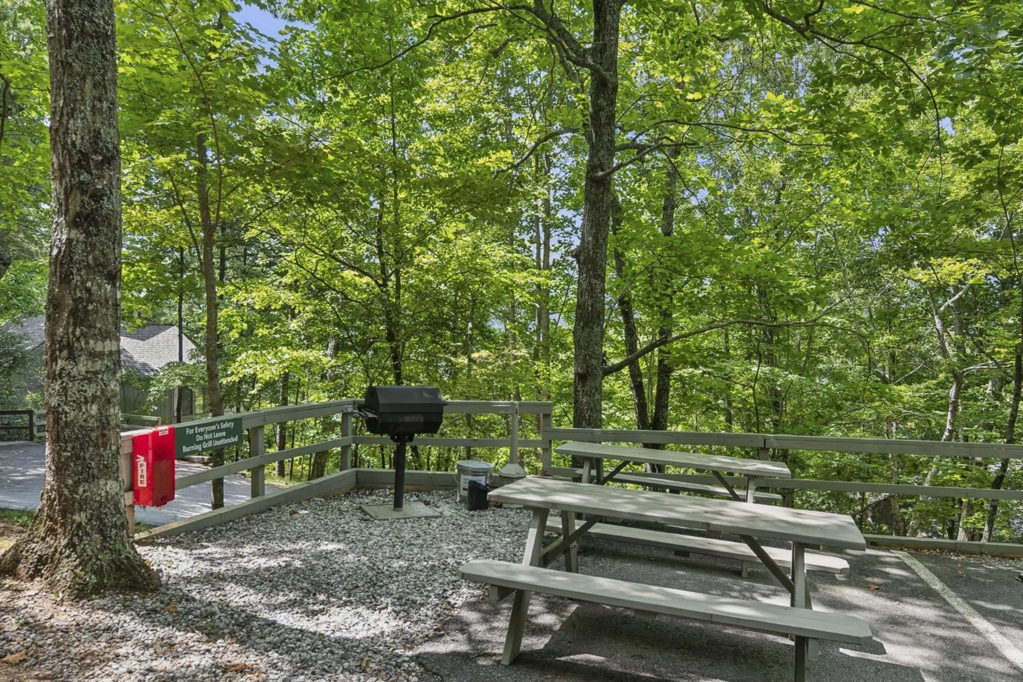 BBQ facilities in Petit Crest Villas