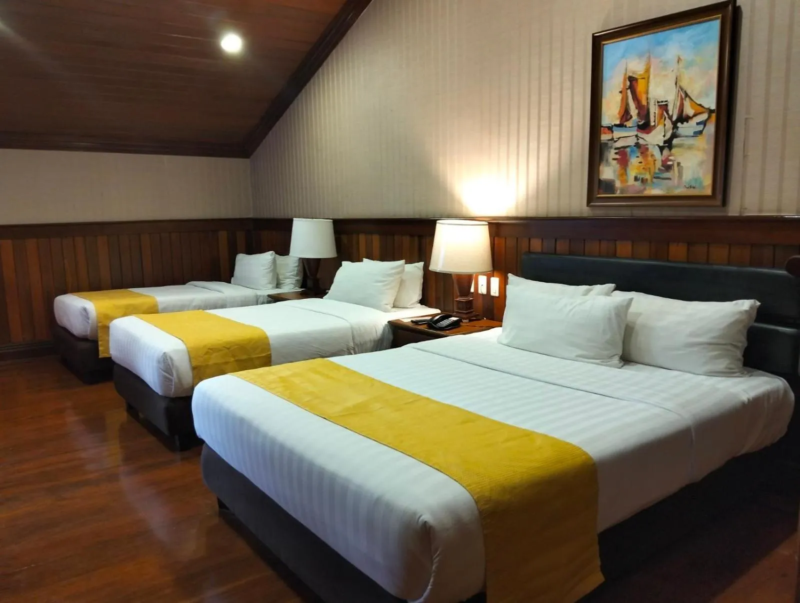 Bed in Alta D' Tagaytay Hotel