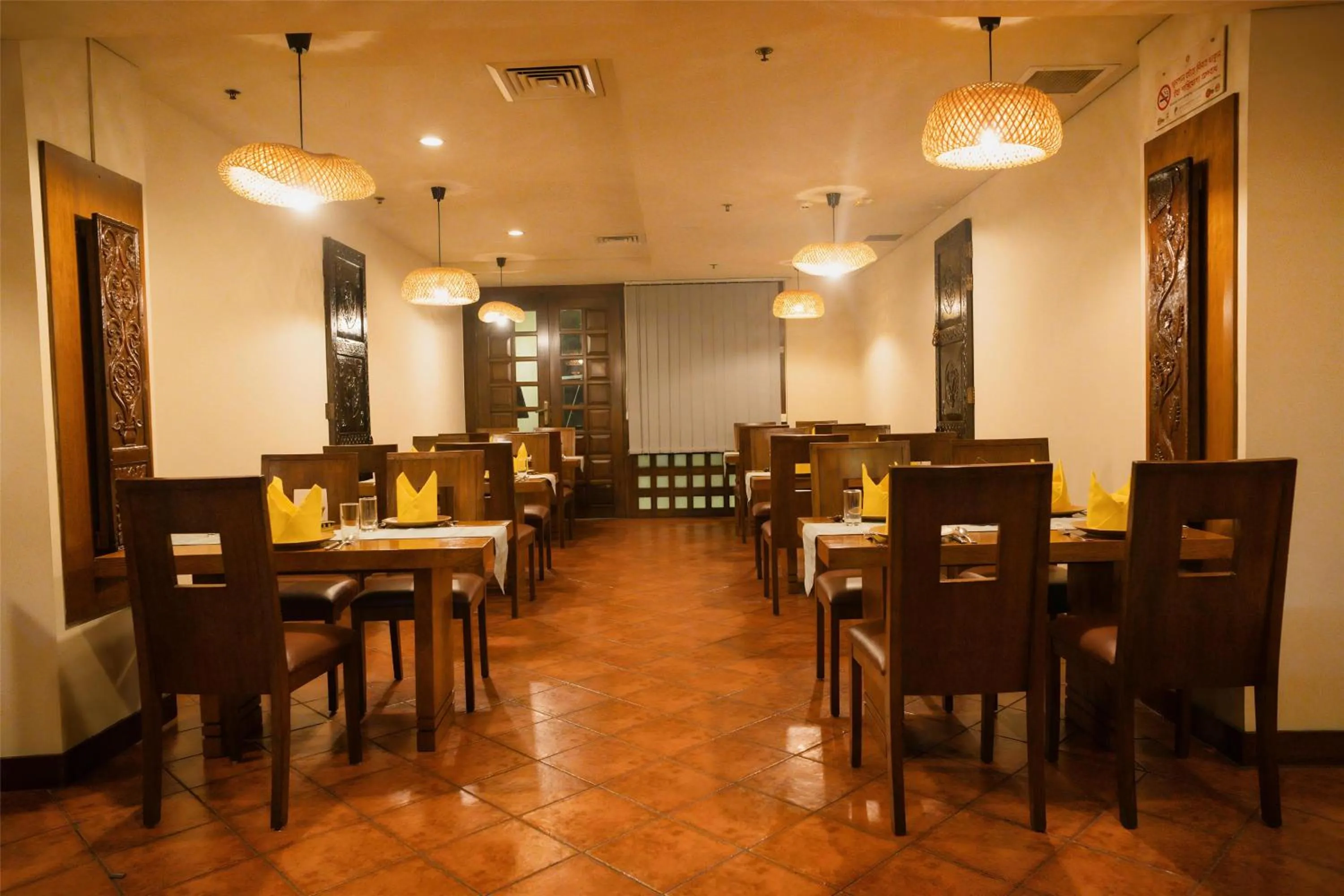 Restaurant/places to eat in Radisson Blu Dhaka Water Garden