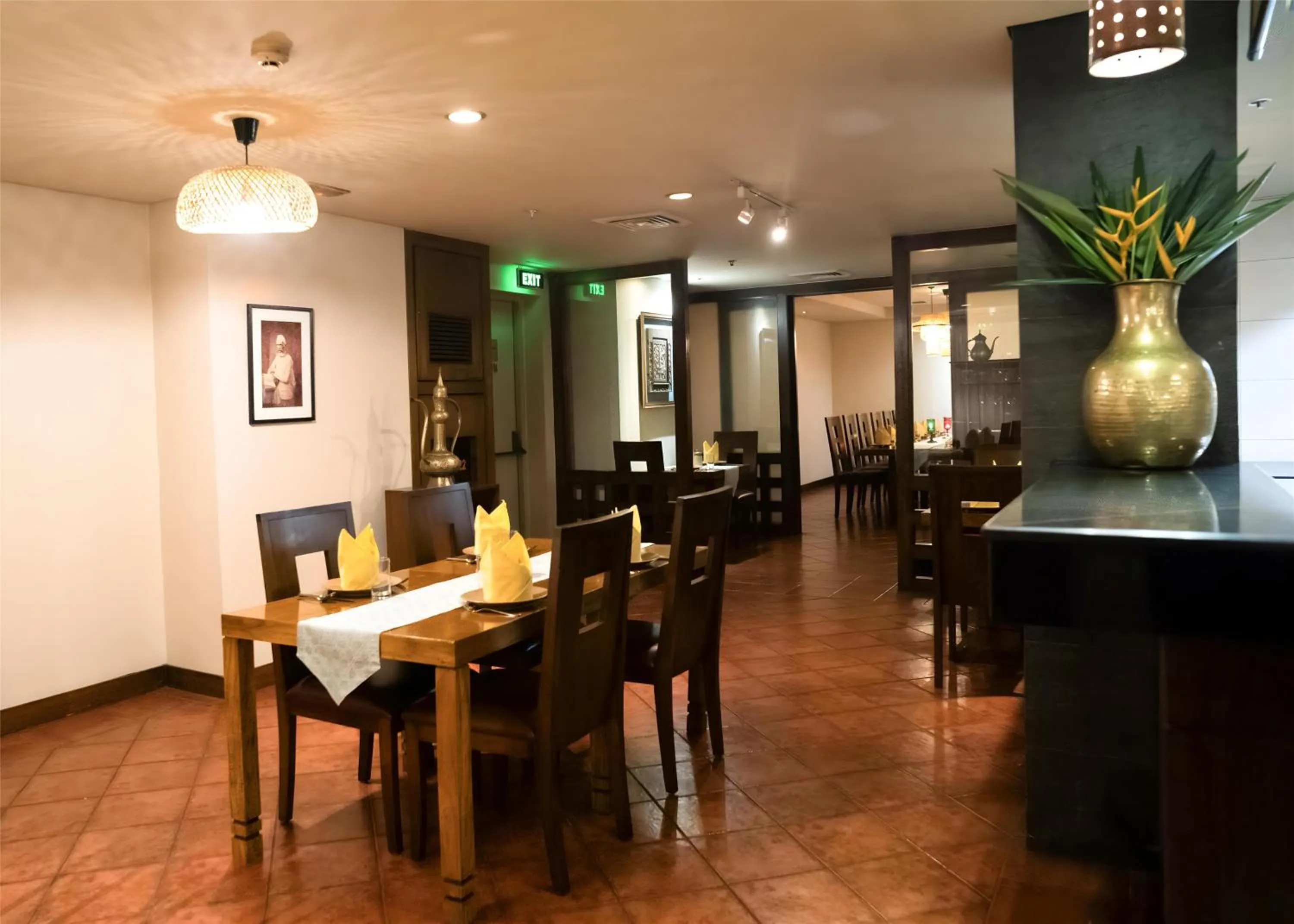 Restaurant/places to eat in Radisson Blu Dhaka Water Garden