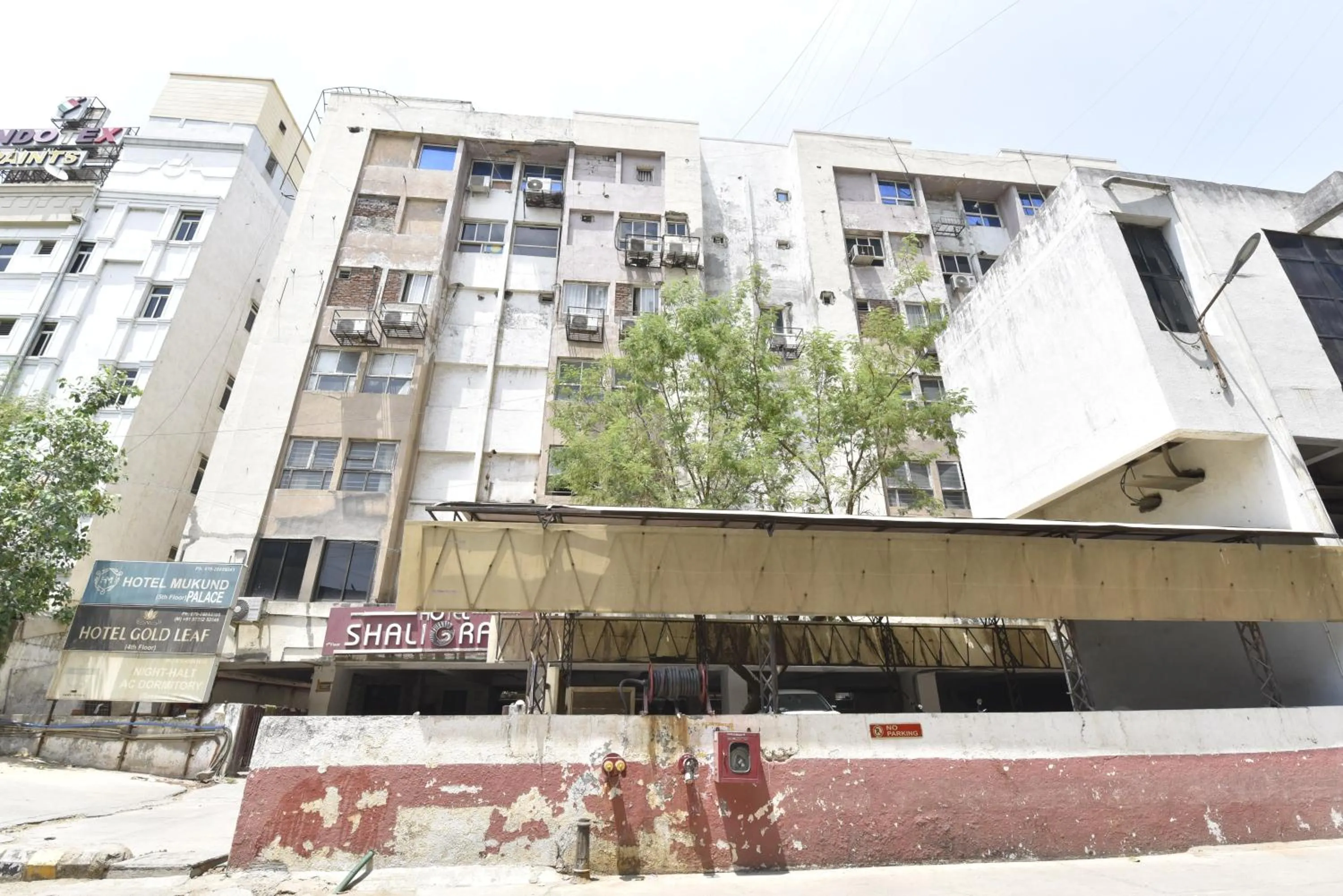 Property building in HOTEL GOLD LEAF