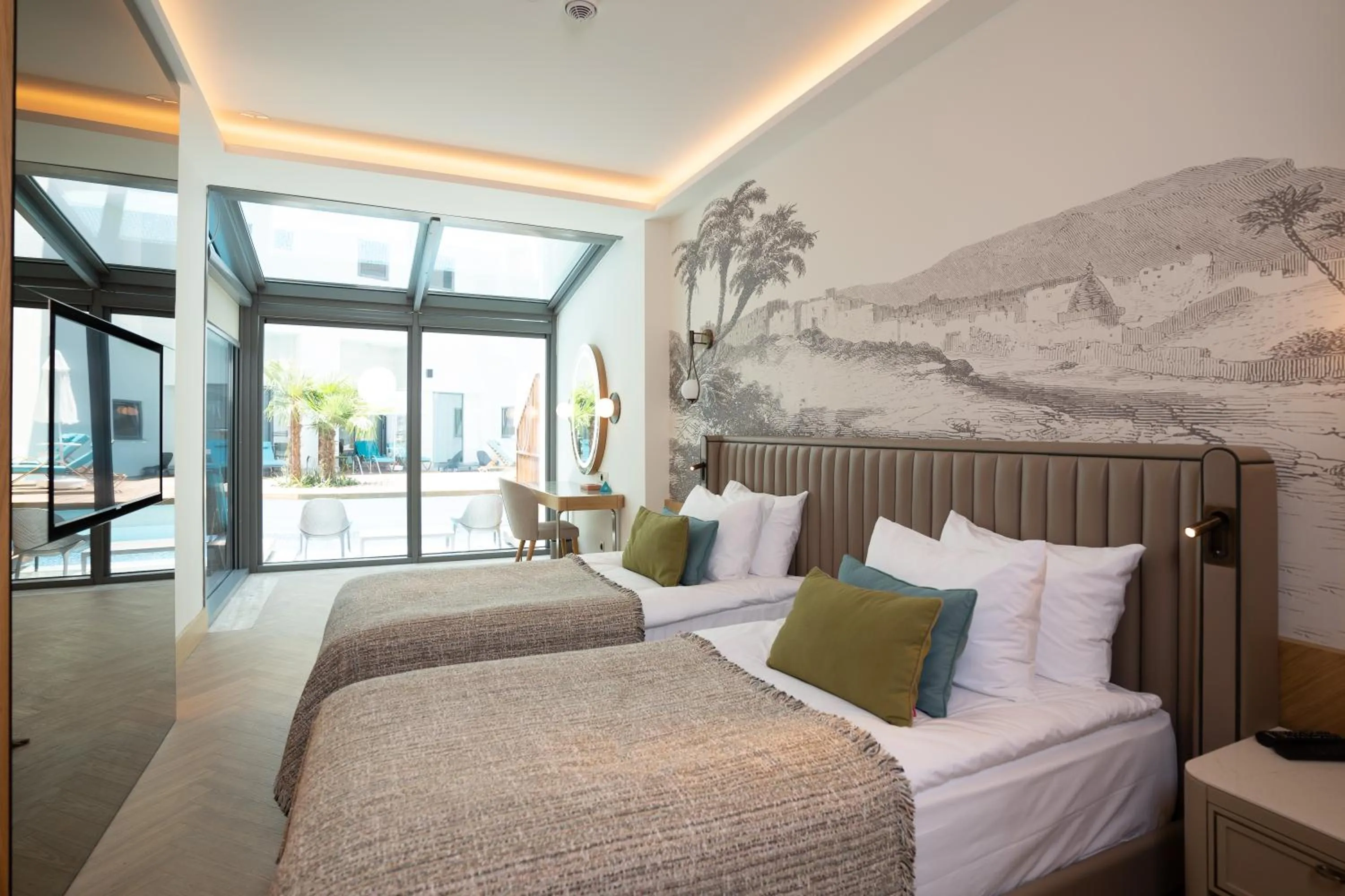 Pool view, Bed in Liberty Fabay - Ultra All Inclusive