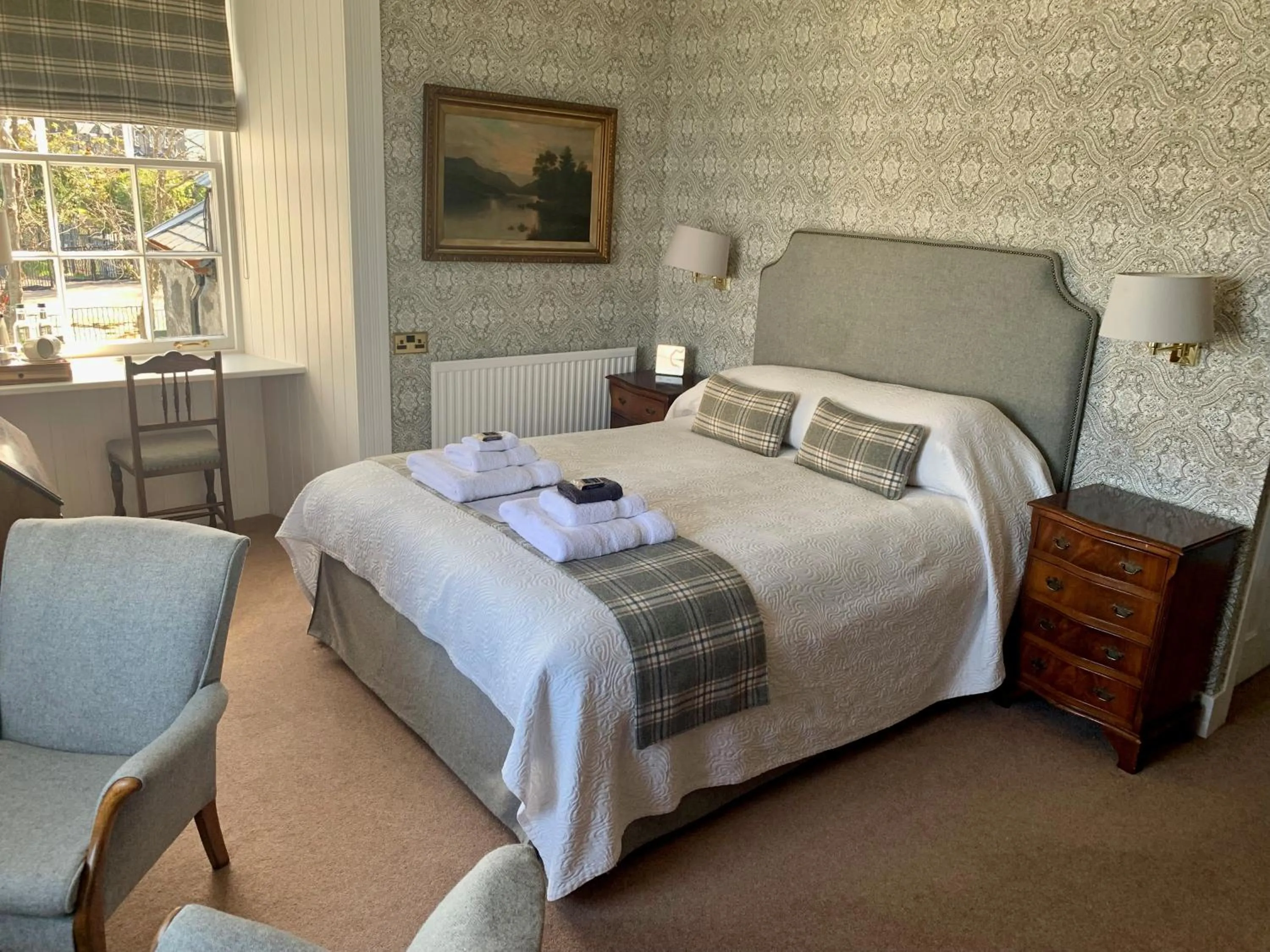 Bedroom, Bed in The Manor House