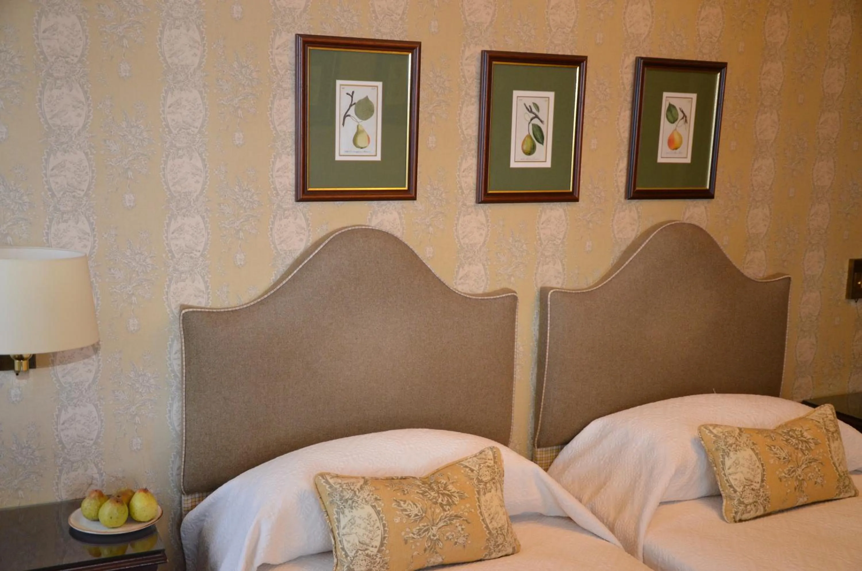 Bedroom, Bed in The Manor House