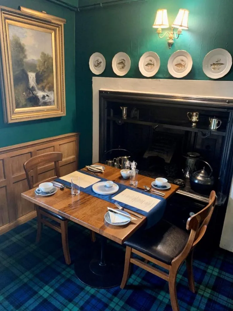 Restaurant/places to eat in The Manor House