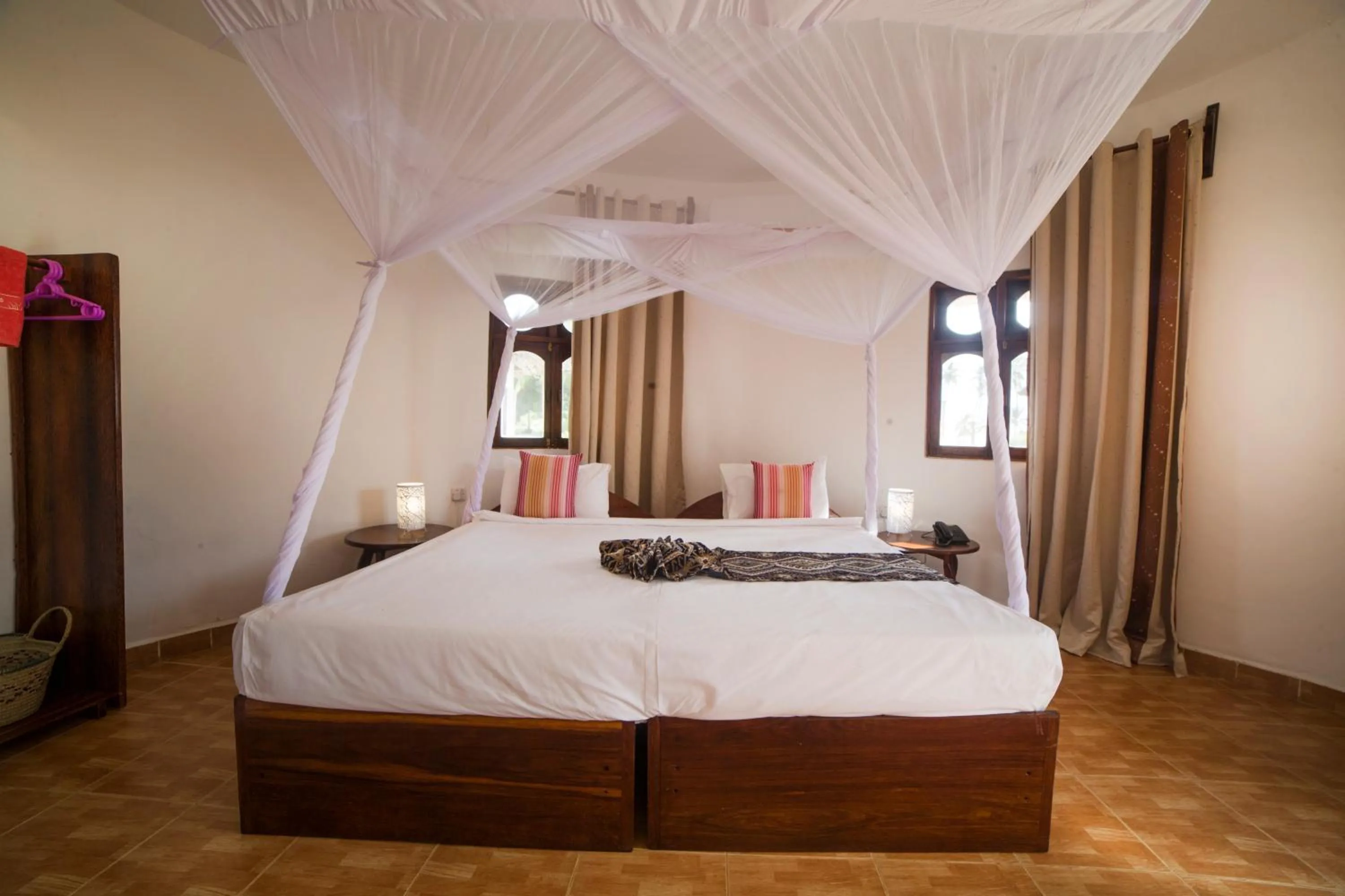 Photo of the whole room, Bed in Antonio Beach Tree House Hotel & Spa