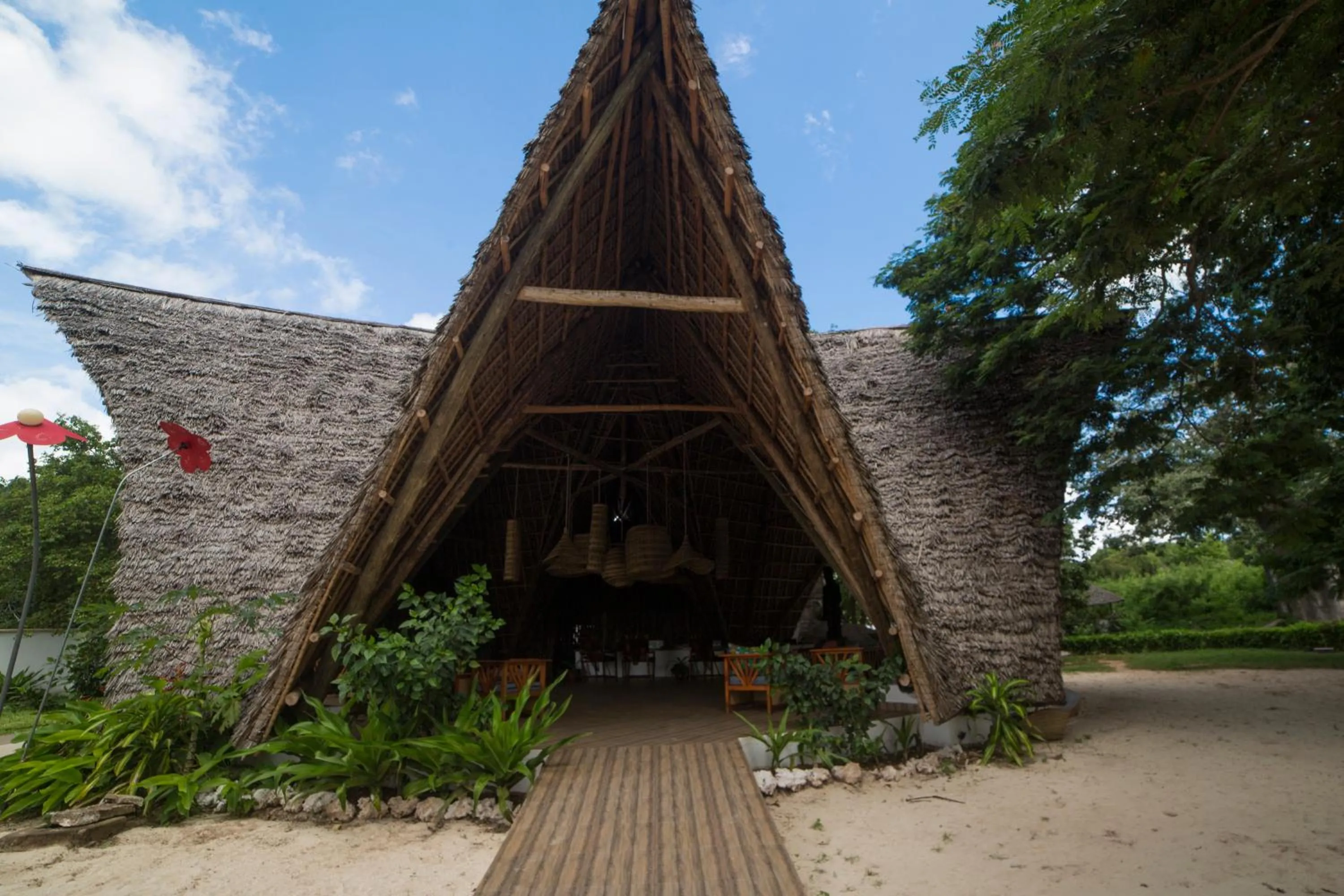 Property building in Antonio Beach Tree House Hotel & Spa