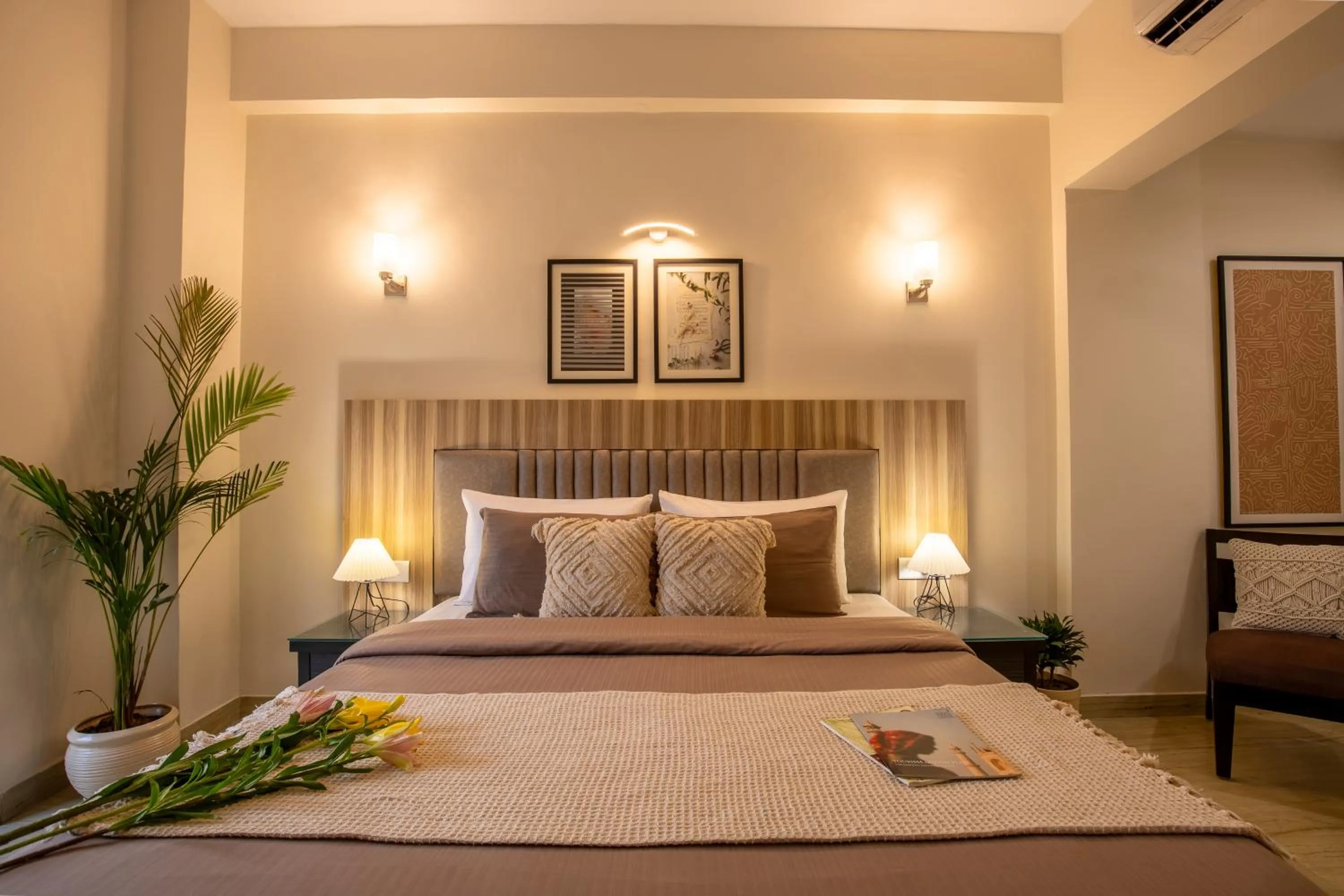 Bed in BedChambers Serviced Apartments, Sector 40