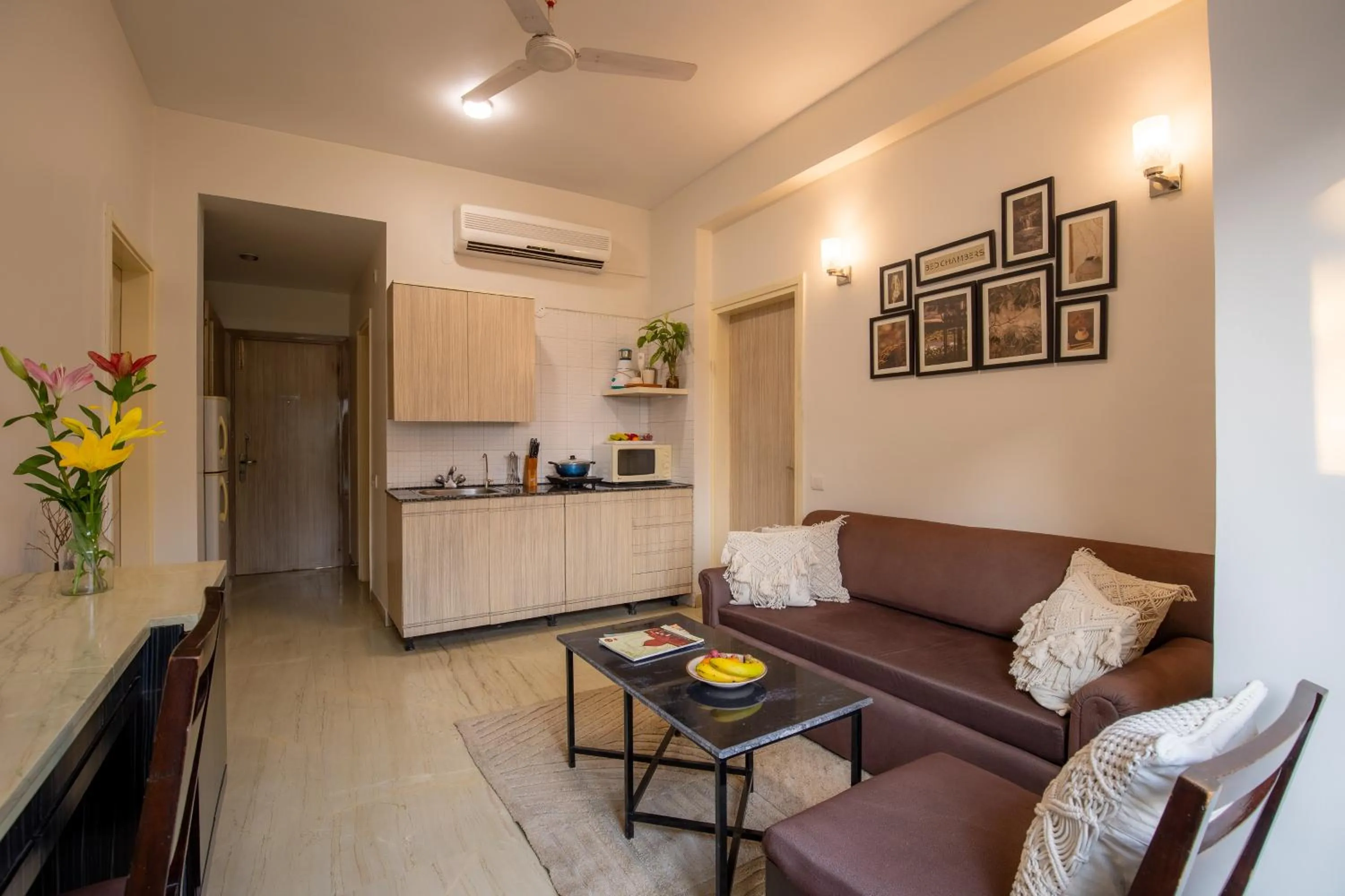 Kitchen or kitchenette in BedChambers Serviced Apartments, Sector 40