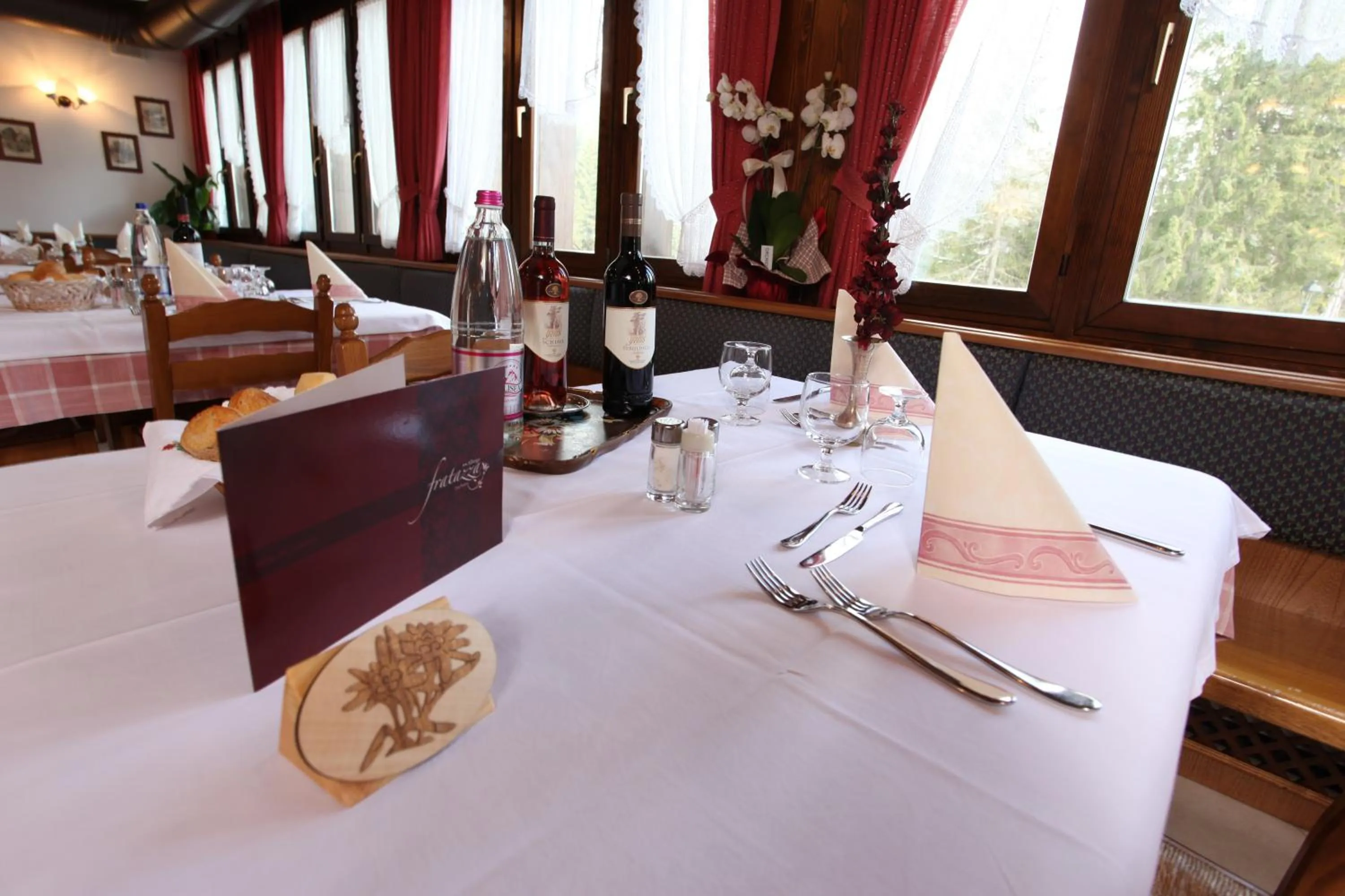 Restaurant/places to eat in GH Hotel Fratazza